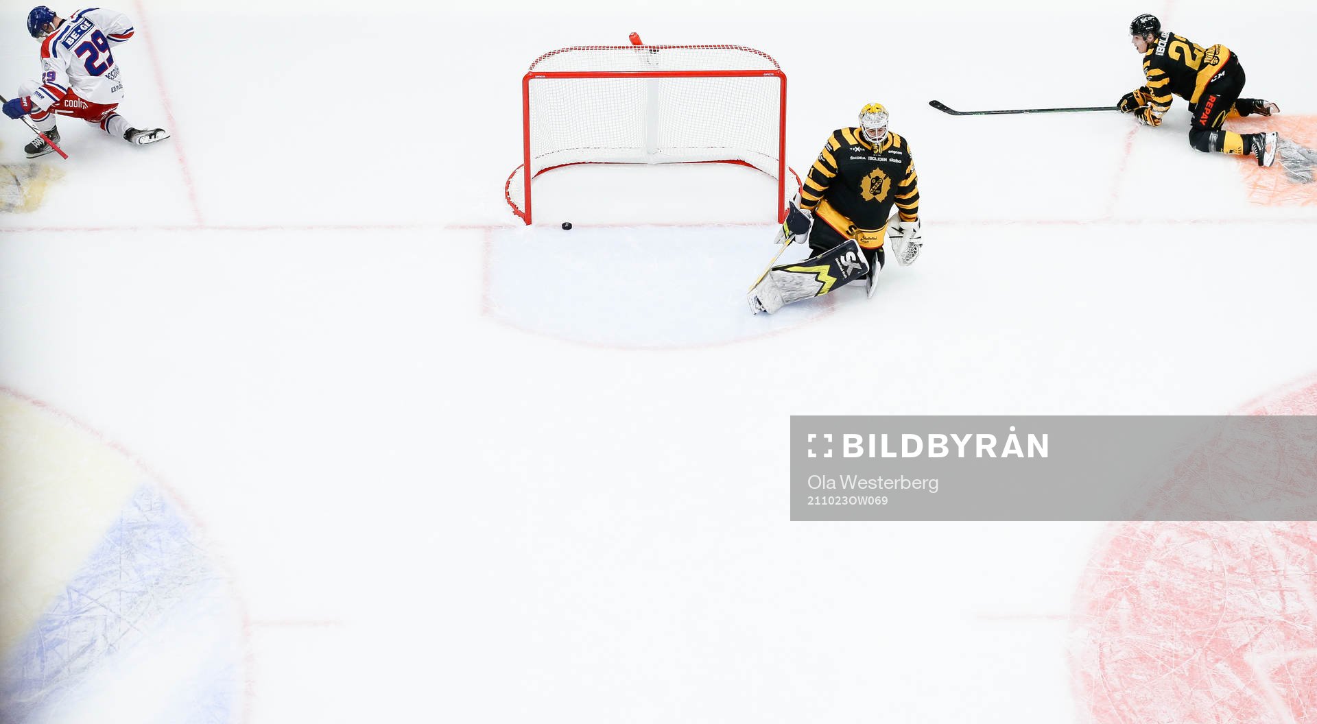 Oskarshamns Kim Rosdahl  gör mål i boxplay på