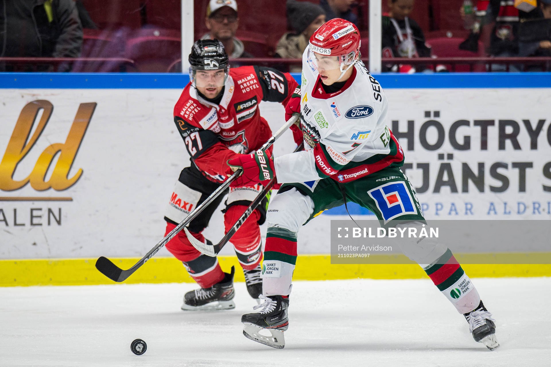 Malmö Redhawks Ponthus Westerholm och Frölundas Simon