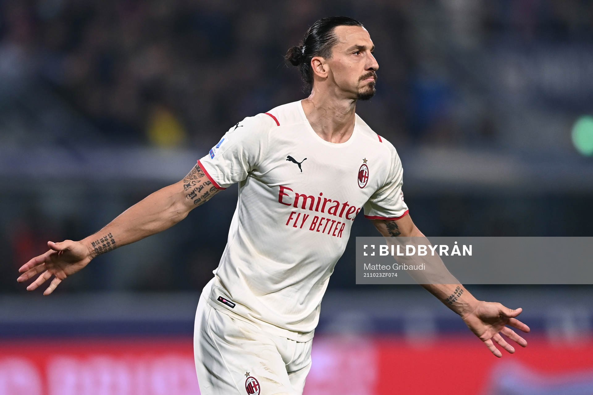 Zlatan Ibrahimovic of Milan celebrates scoring