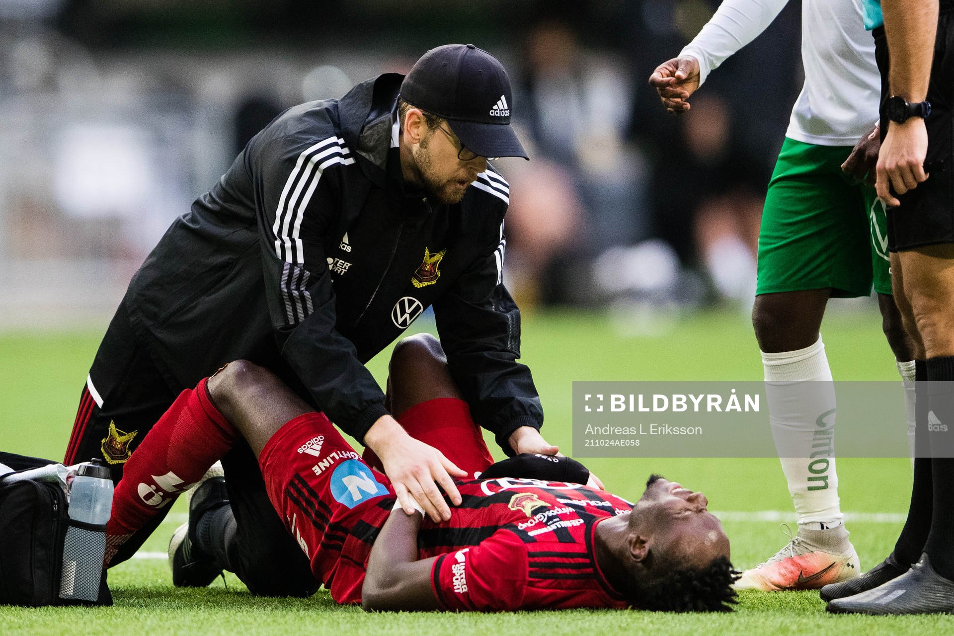 Östersunds Samuel Mensiro har ont