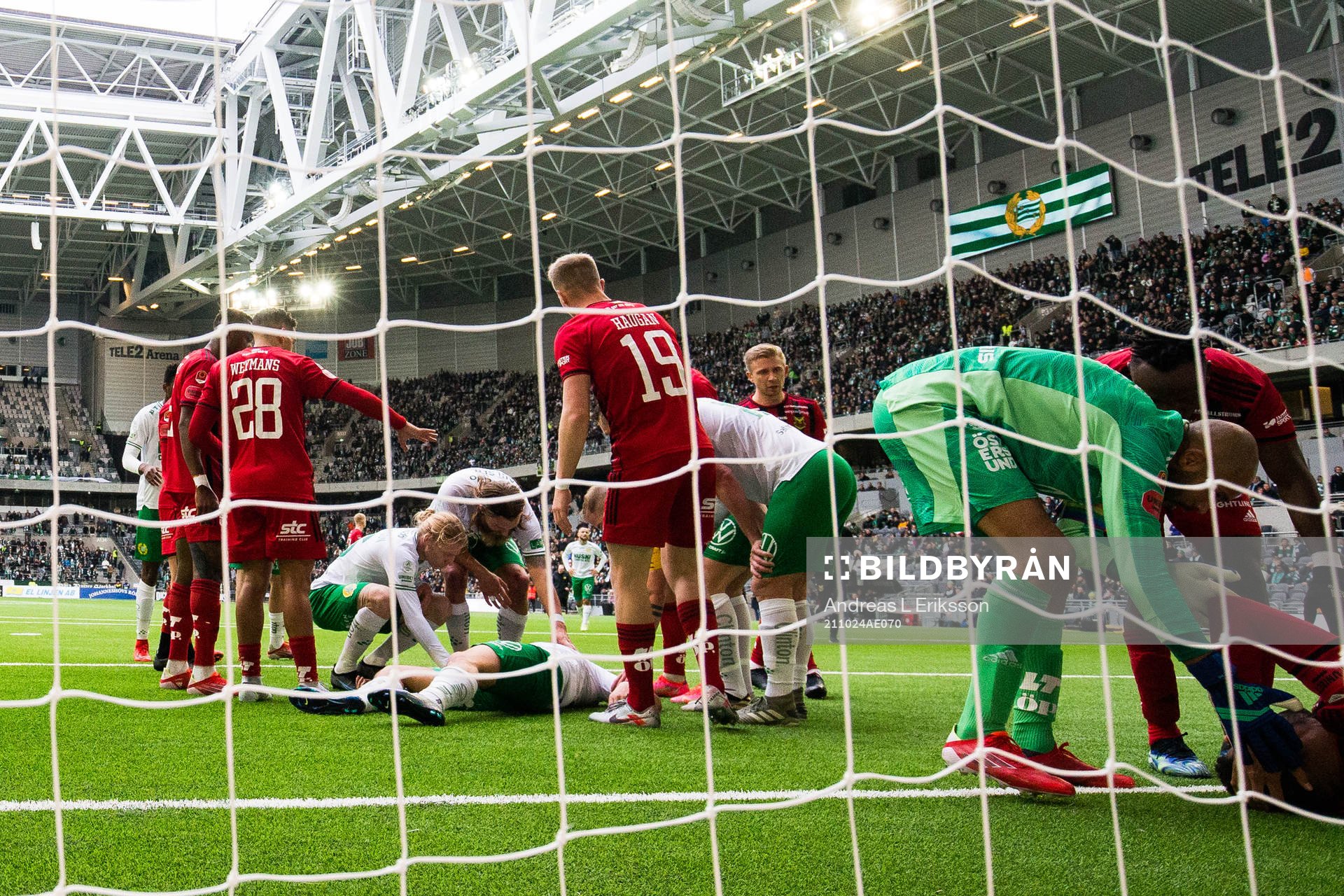 Hammarbys Astrit Selmani och Östersunds Noah Sonko