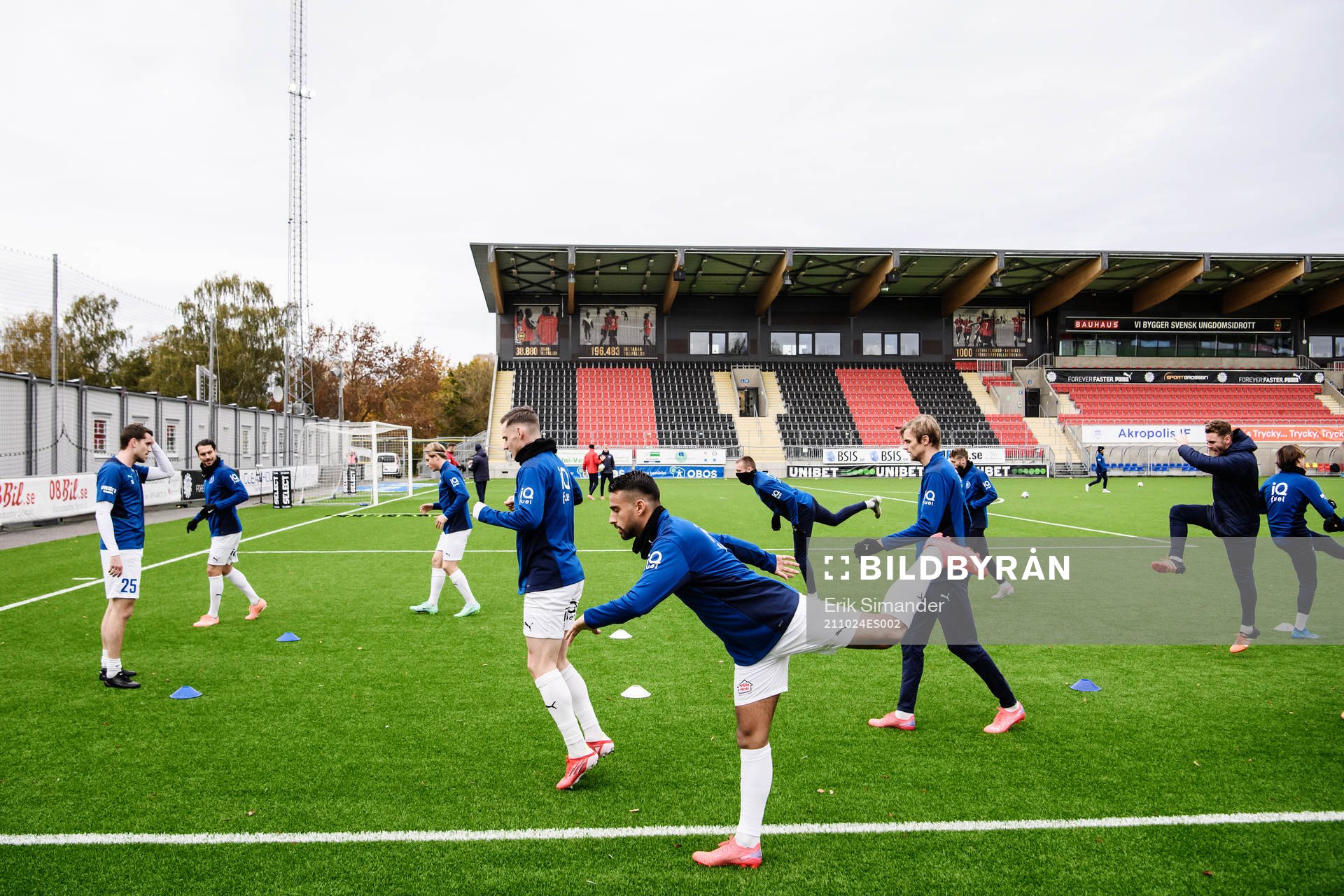 Akropolis spelare värmer upp