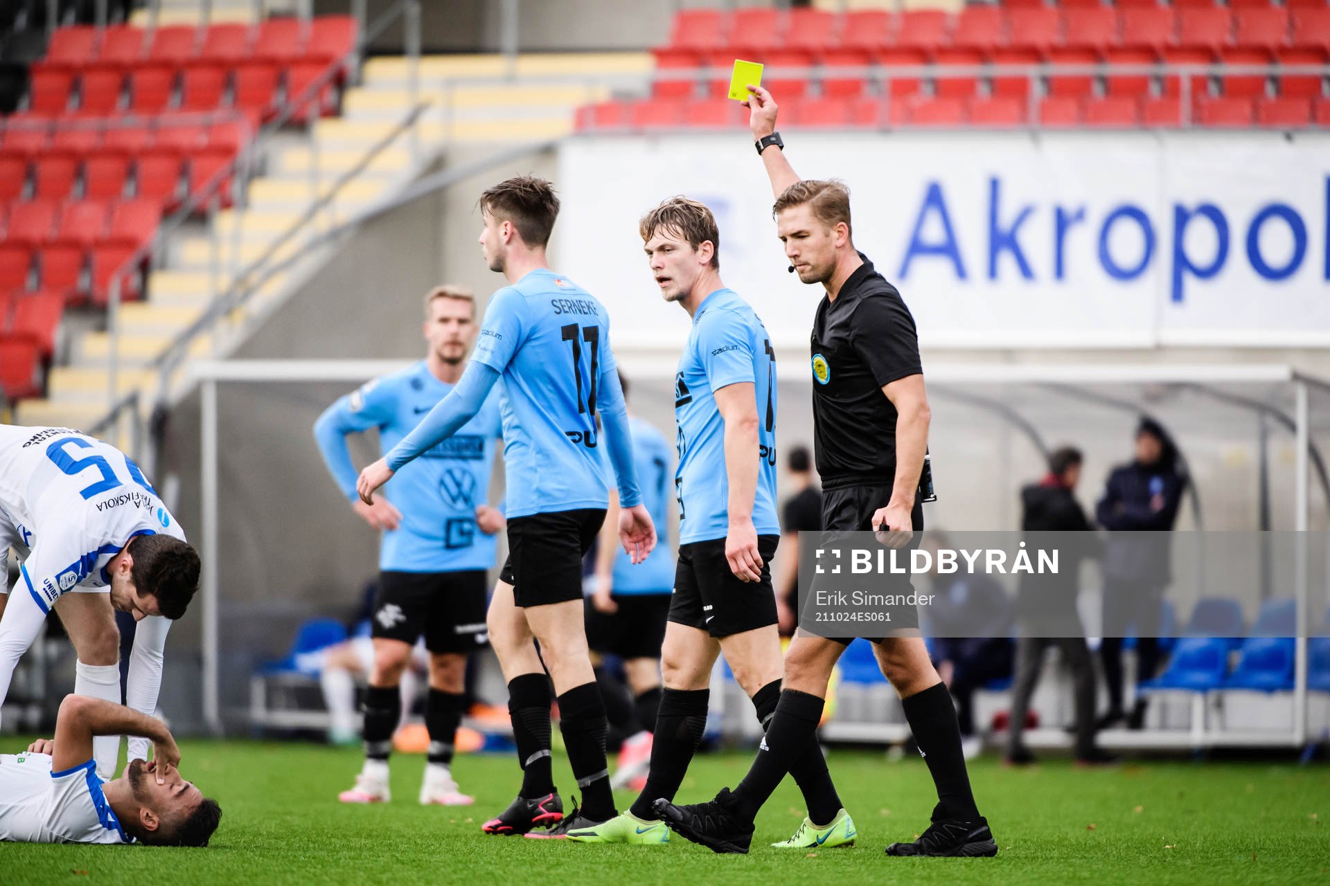 Landskronas Filip Olsson får gult kort