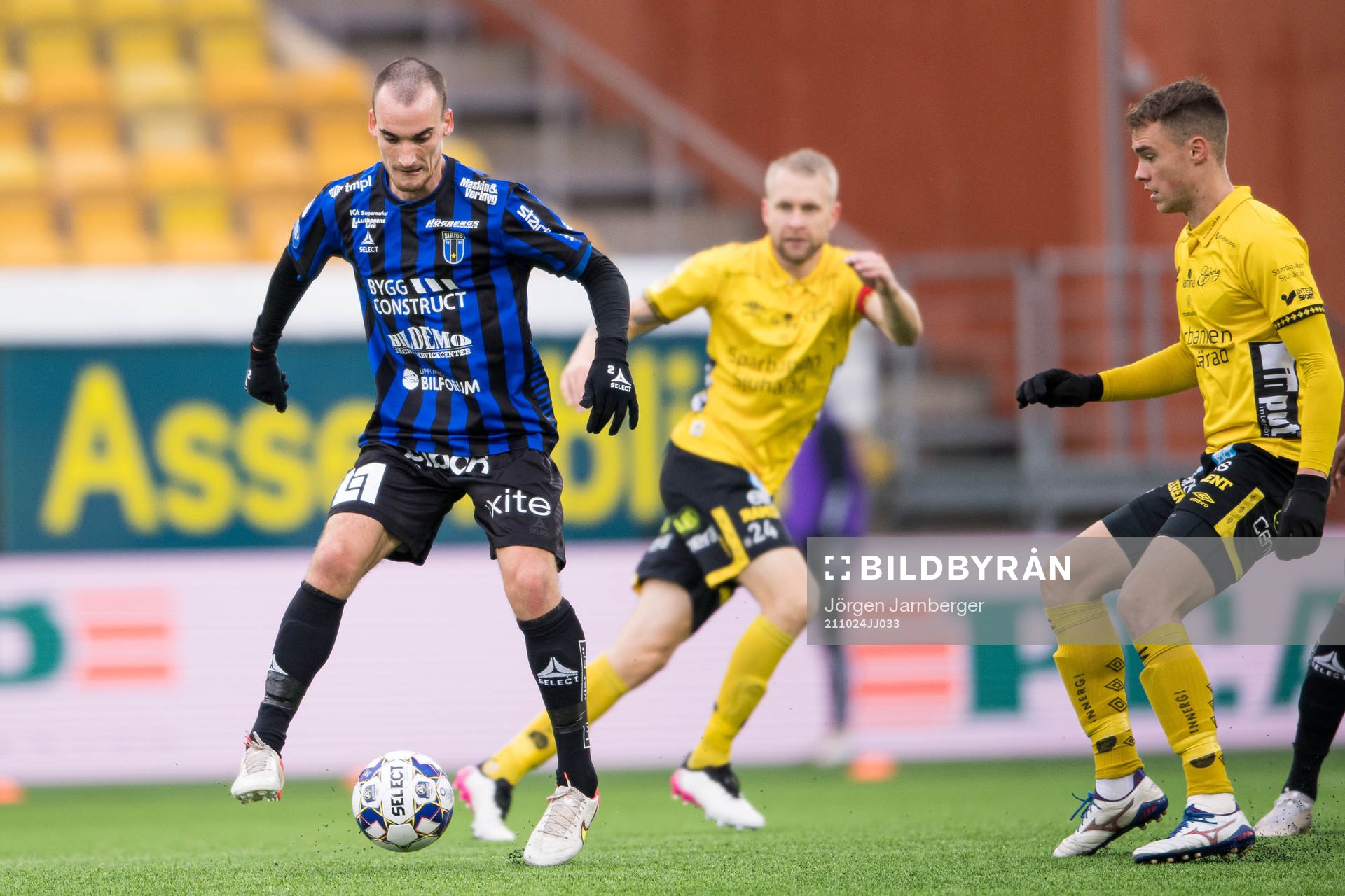 Sirius Adam Hellborg och Elfsborgs Leo Väisänen