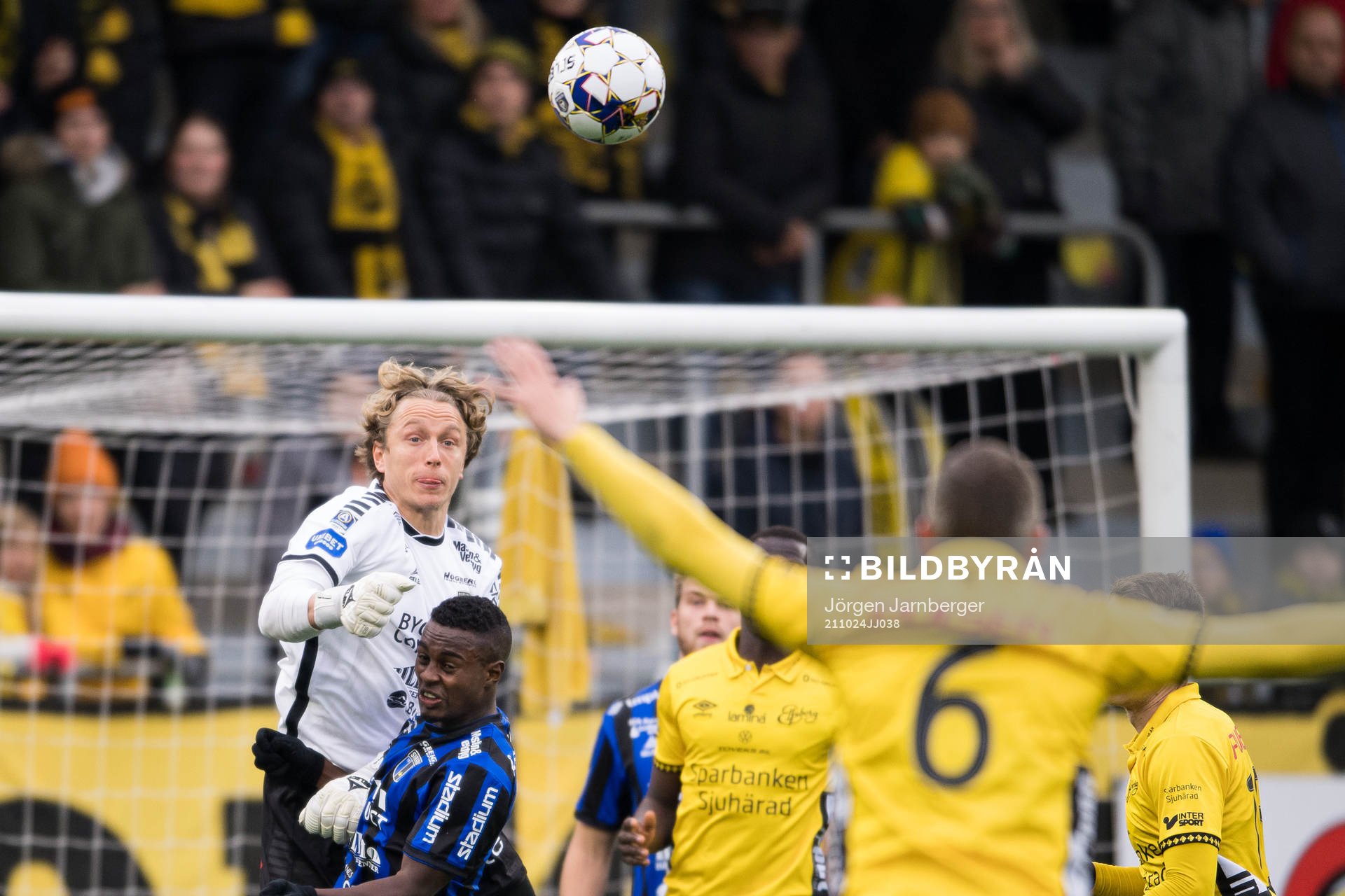 Sirius målvakt August Ahlin