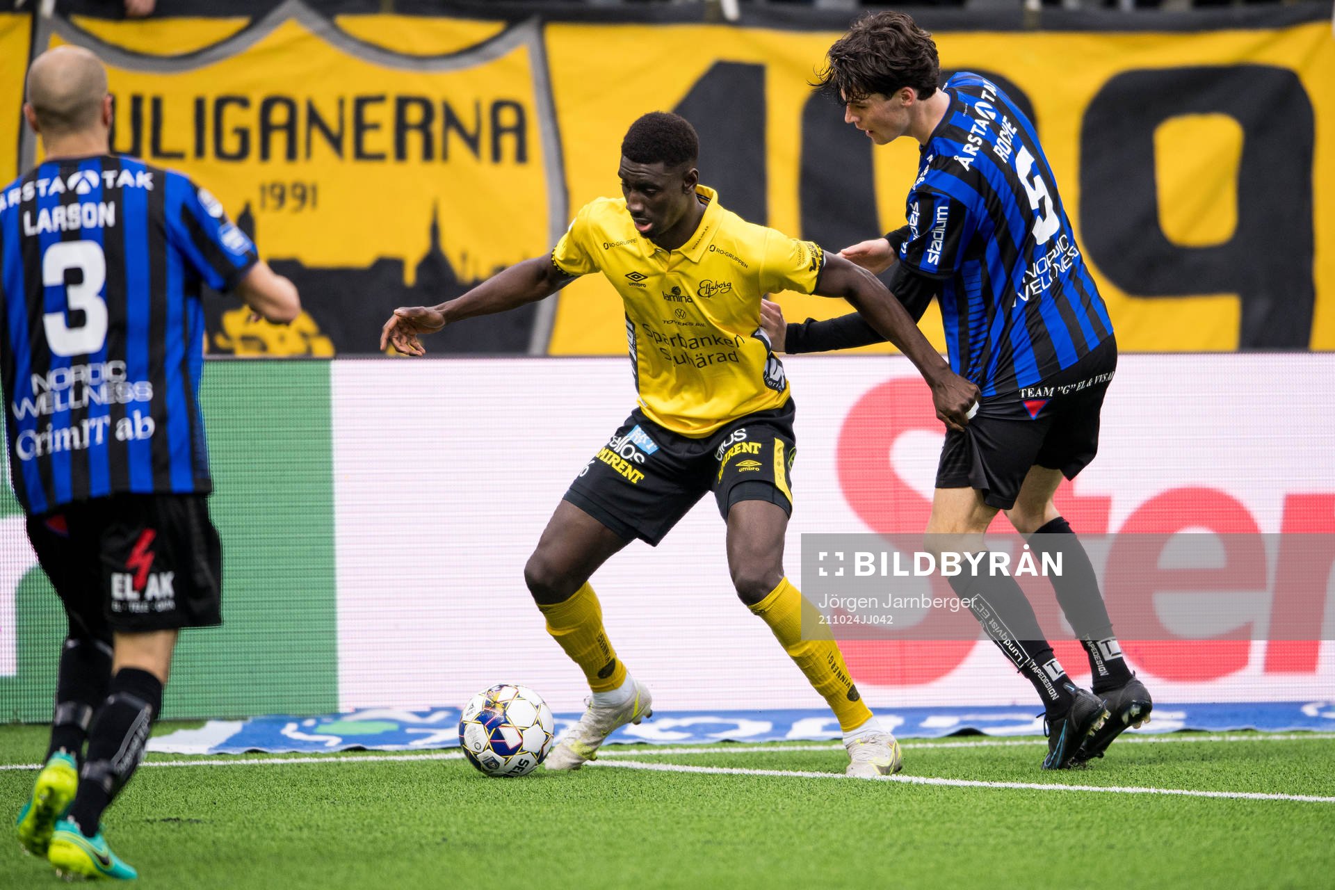 Elfsborgs Marokhy Ndione och Sirius Jamie Roche