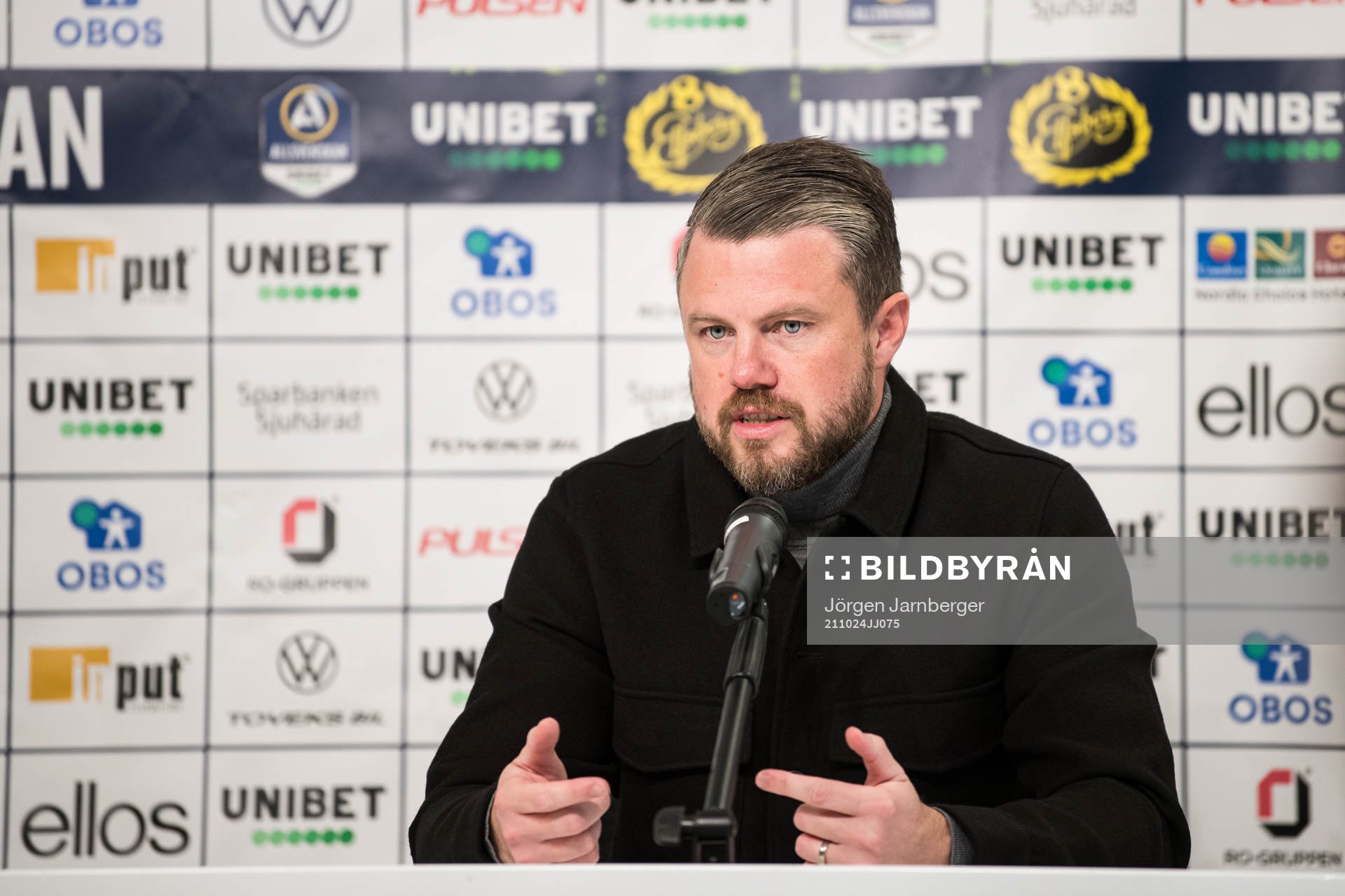 Elfsborgs manager Jimmy Thelin under presskonferensen efter fotbollsmatchen i Allsvenskan mellan Elfsborg och Sirius den 24 oktober 2021 i Borås.