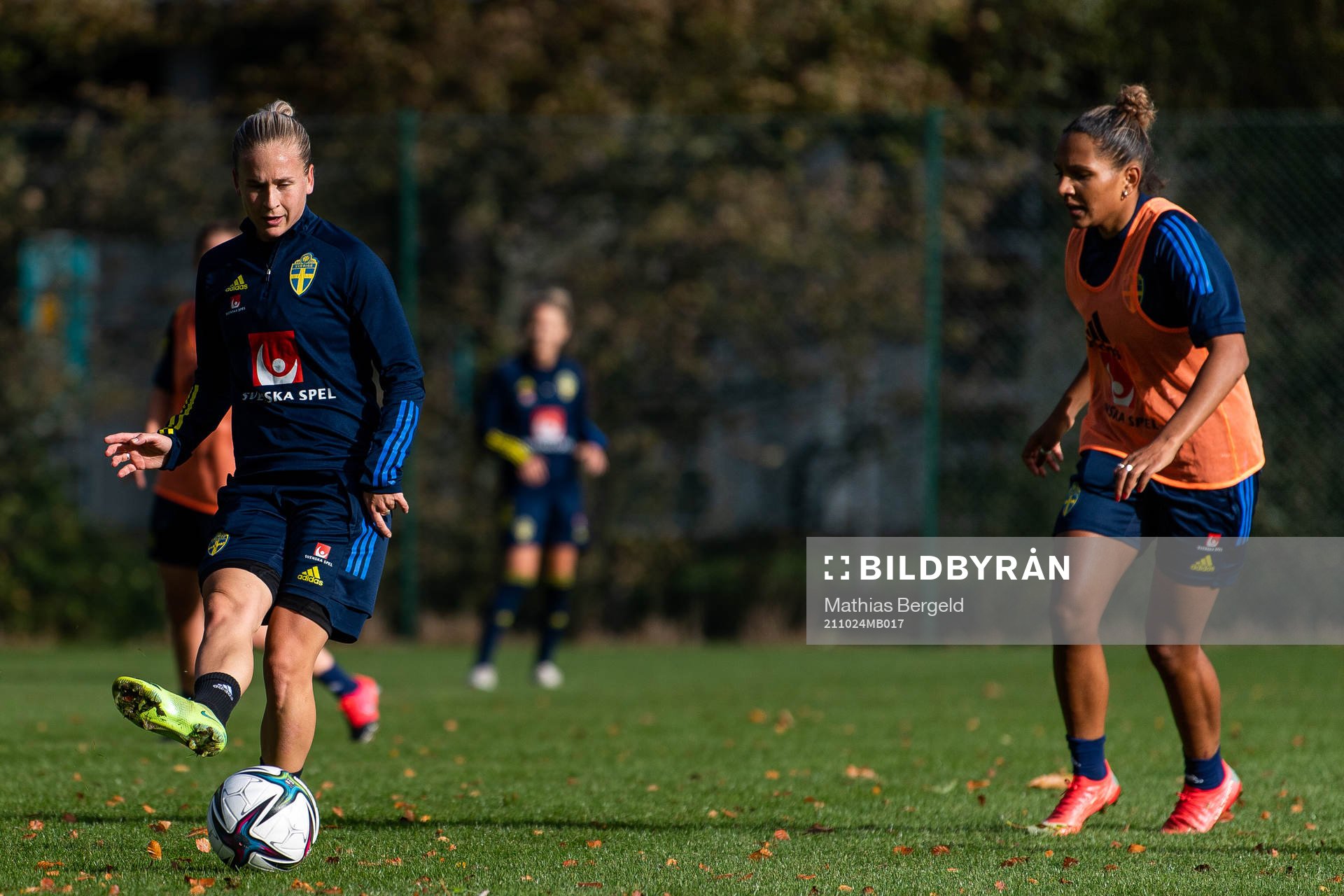 Filippa Curmark and Madelen Janogy of the Swedish women’s