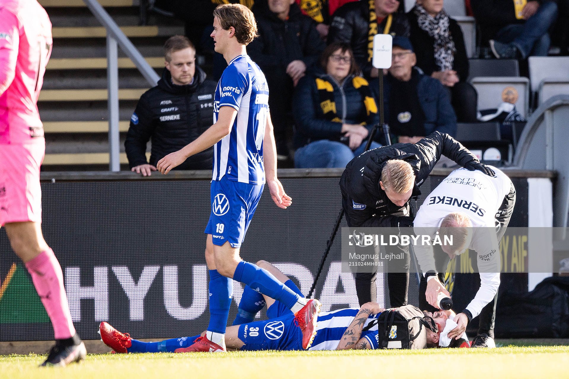 IFK Göteborgs Mattias Bjärsmyr har ont