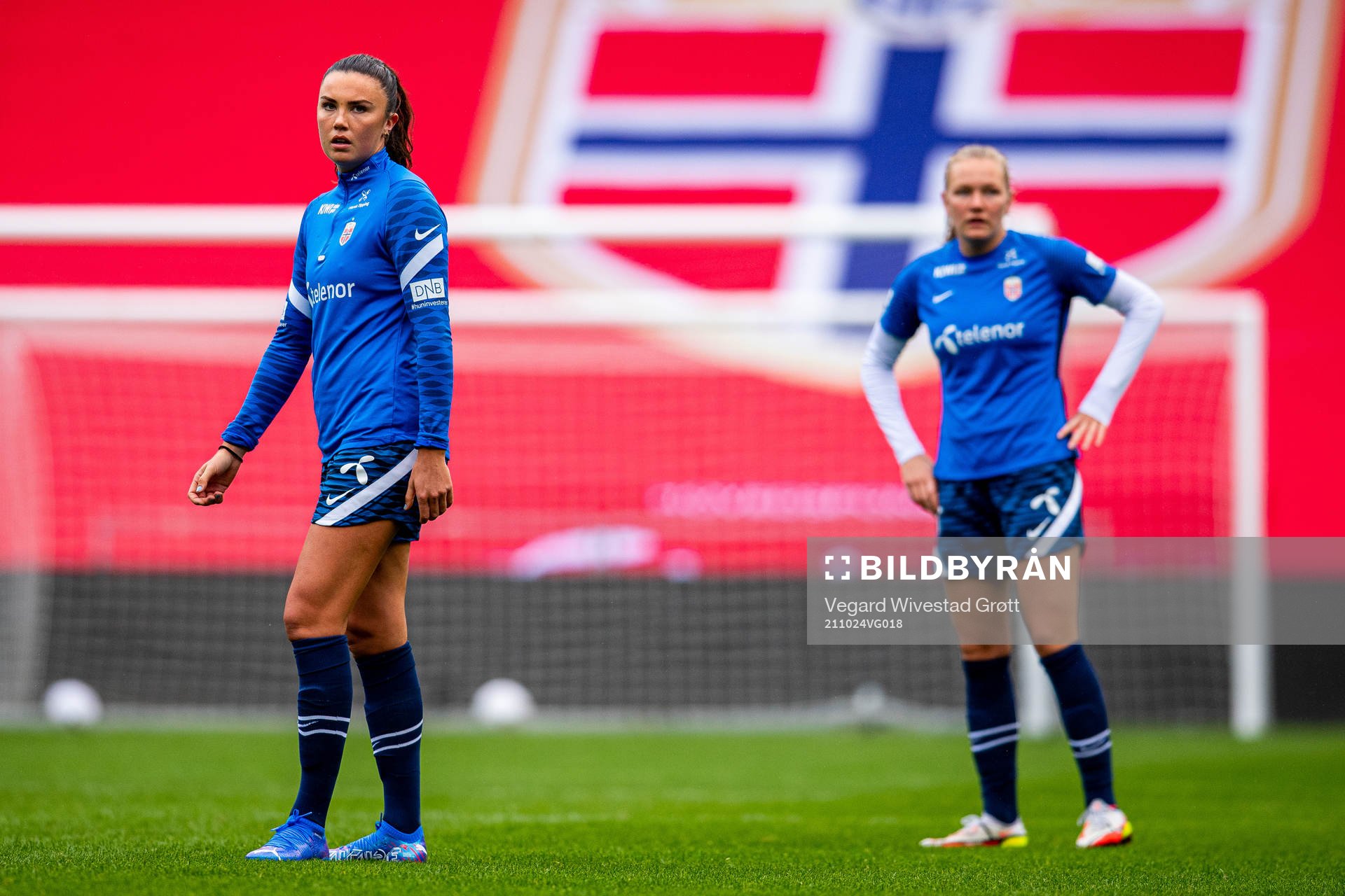 Ingrid Syrstad Engen and Frida Maanum of the Norwegian