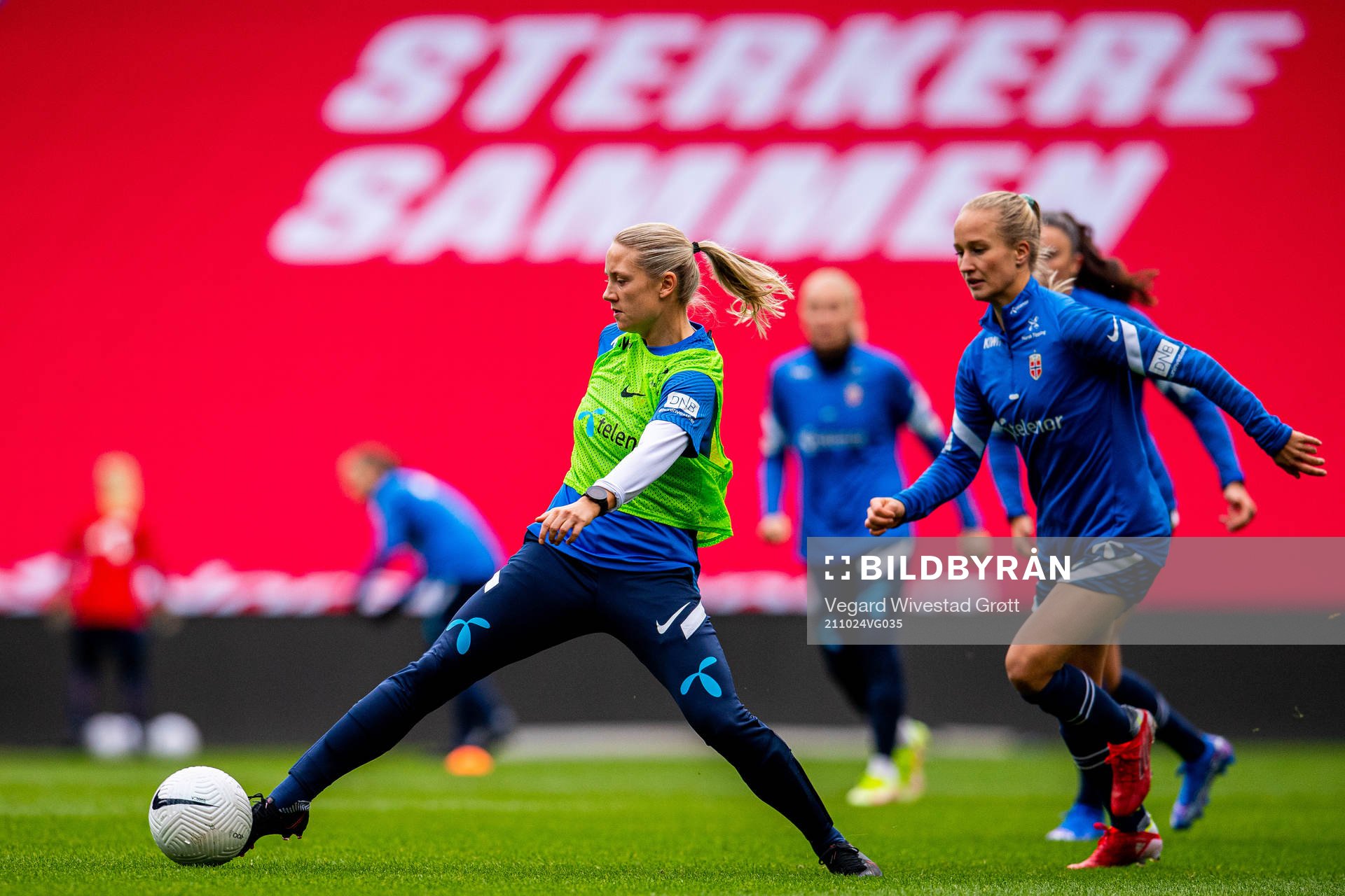 Lisa Fjeldstad Naalsund and Maria Olsvik of the Norwegian