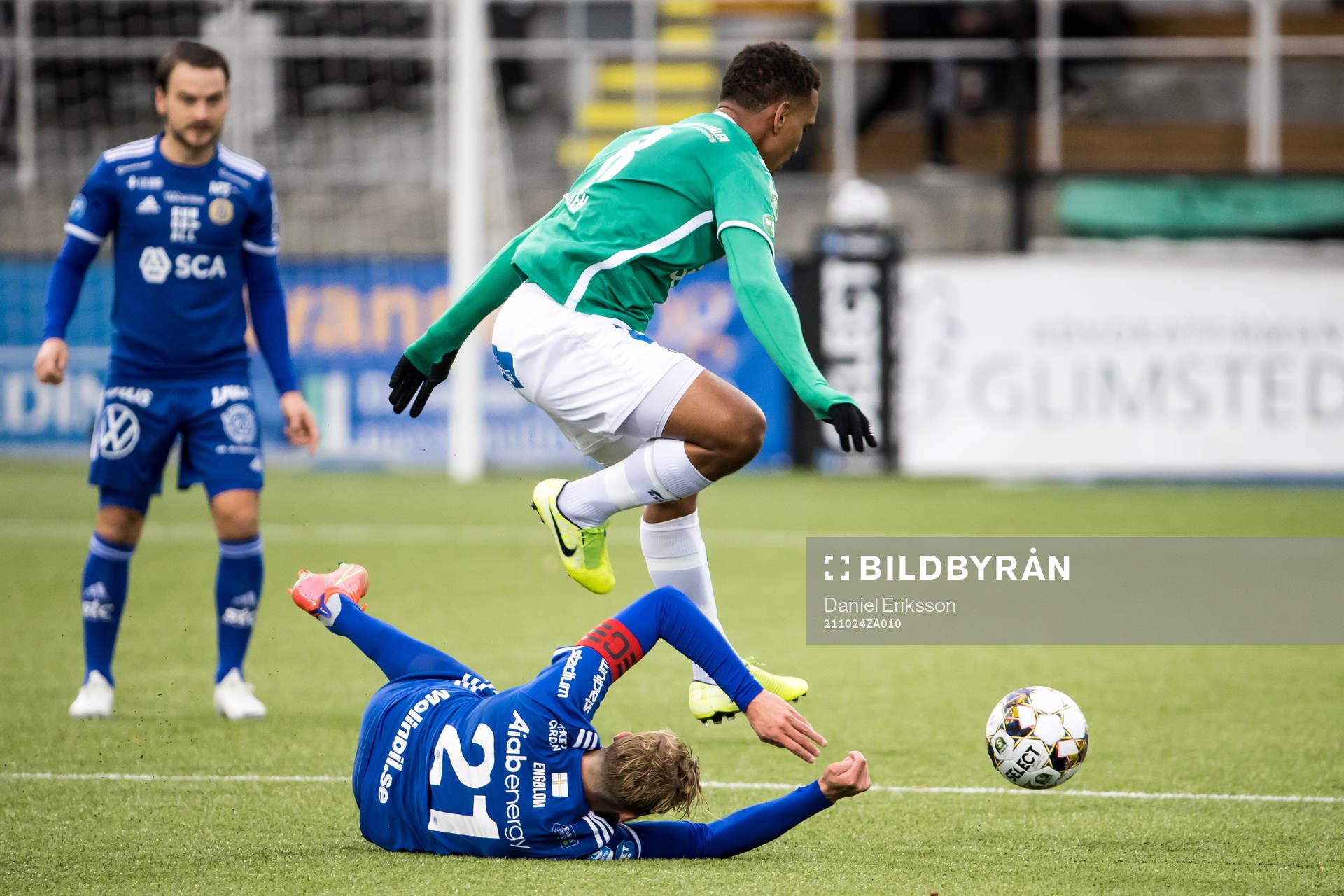 Brages Moses Makasi och Sundsvalls Pontus Engblom