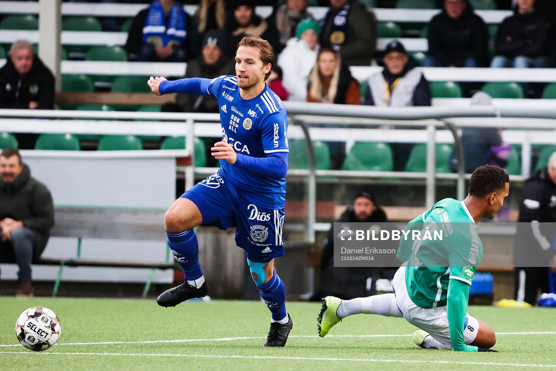 Sundsvalls Daniel Stensson och Brages Seth Kanteh Hellberg