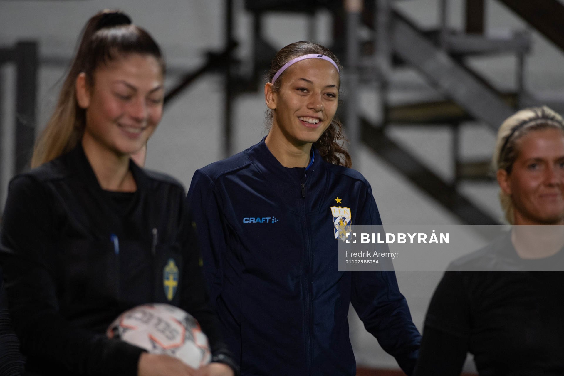 IFK Göteborgs  lagkapten Malva Larsson innan