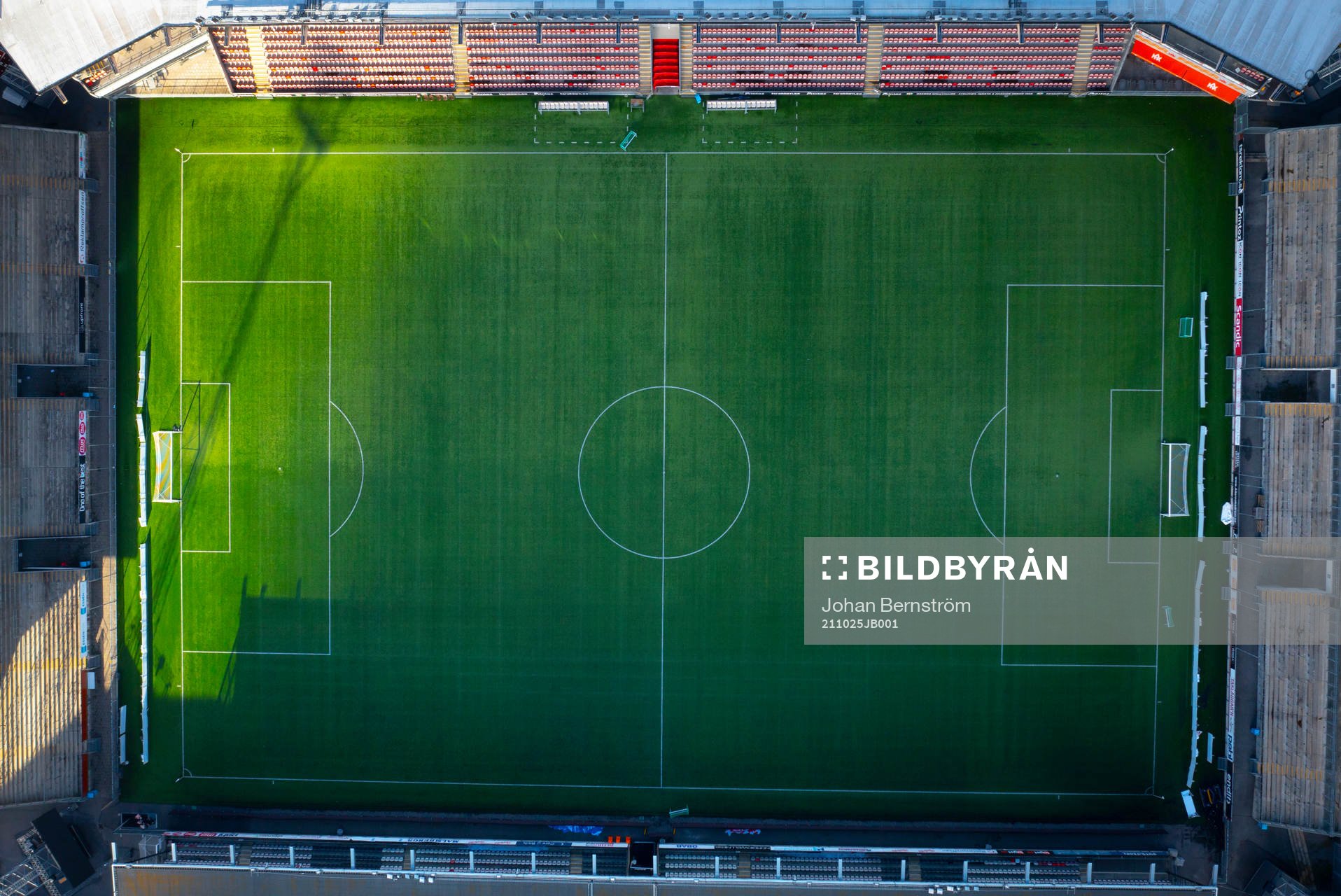 Behrn Arena fotbollsarena fotograferad med drönare inför fotbollsmatchen i Allsvenskan mellan Örebro och Degerfors den 25 oktober 2021 i Örebro. 