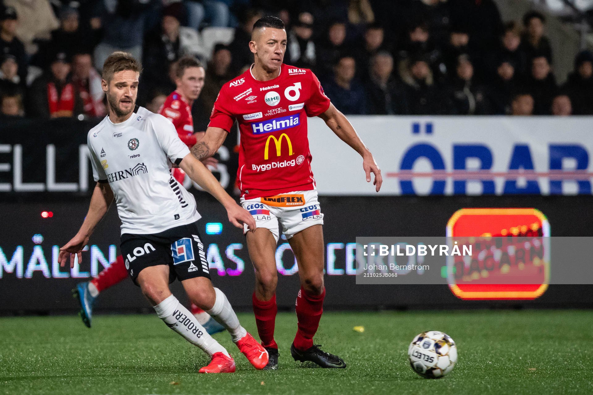 Örebros Johan Mårtensson och Degerfors Nikola Djurdjic