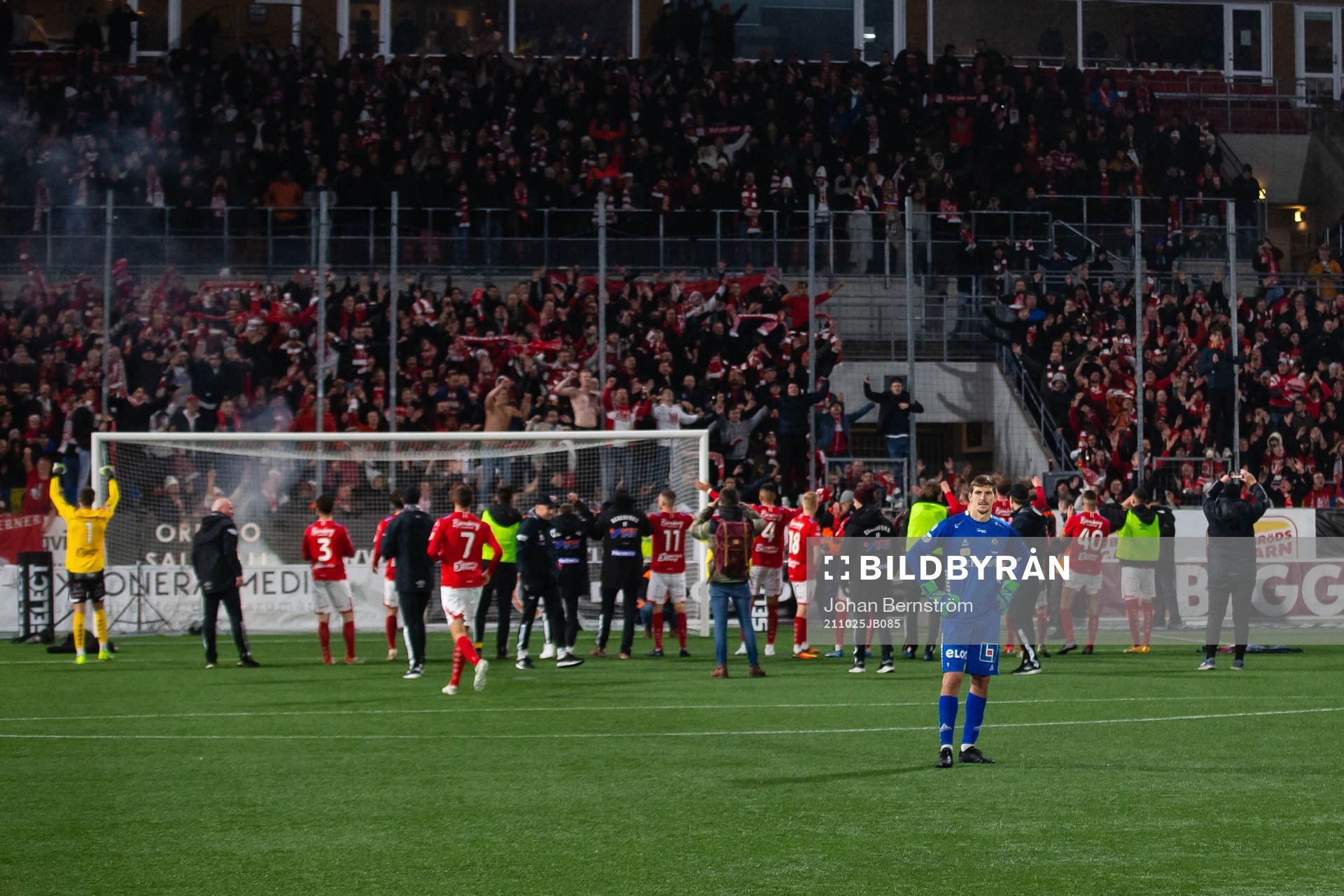 Örebros målvakt Bobby Allain deppar