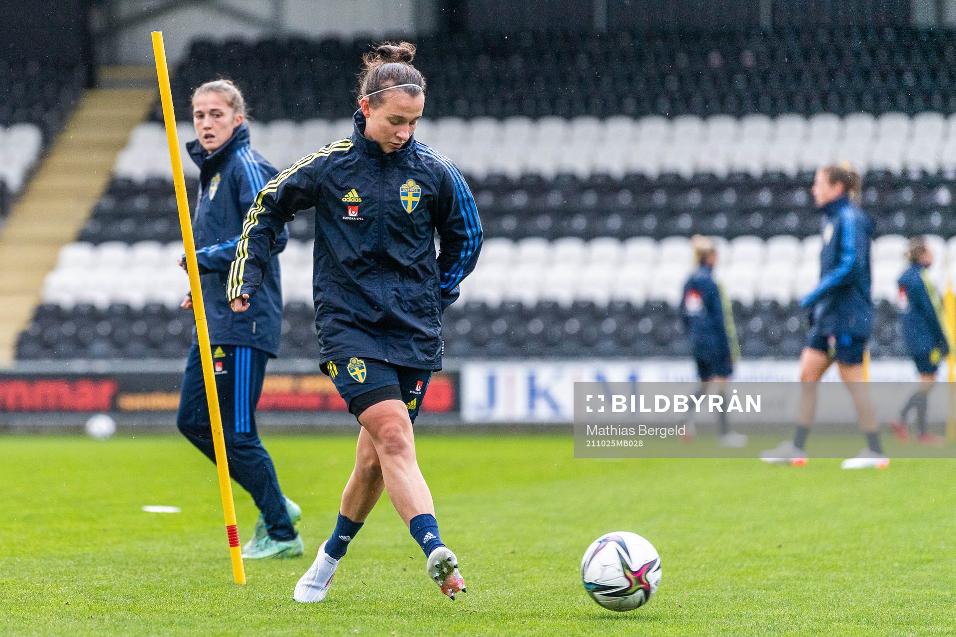 Filippa Angeldahl and Julia Zigiotti Olme of the Swedish