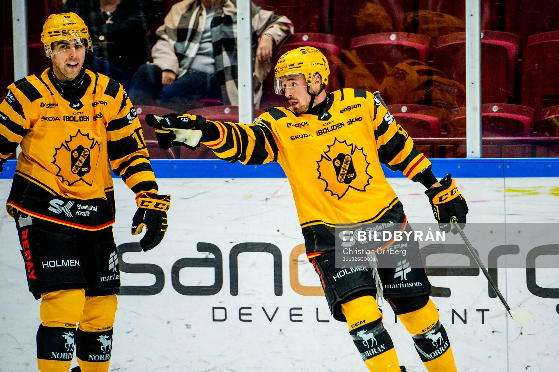 Skellefteås Jayce Hawryluk jublar