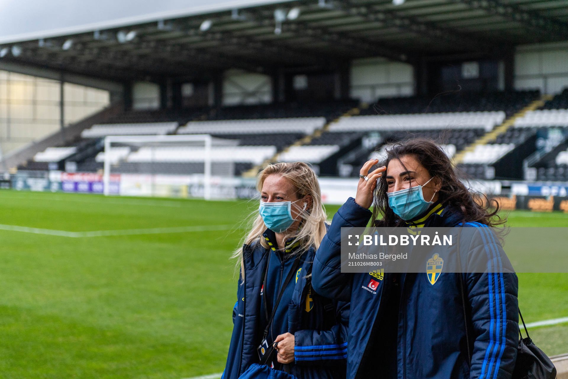 Amanda Ilestedt and goalkeeper Zecira Musovic arrive
