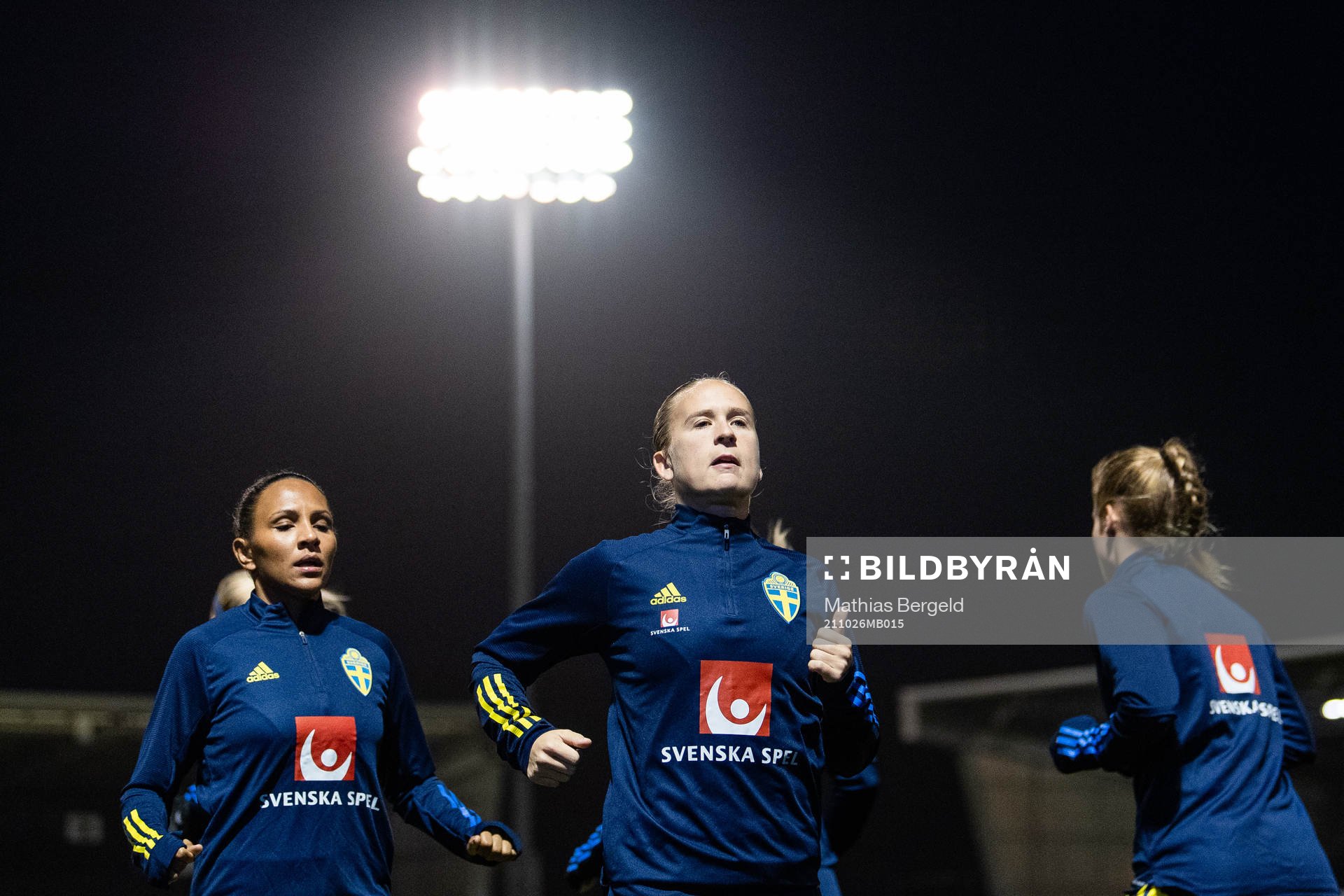 Madelen Janogy and Filippa Curmark of Sweden