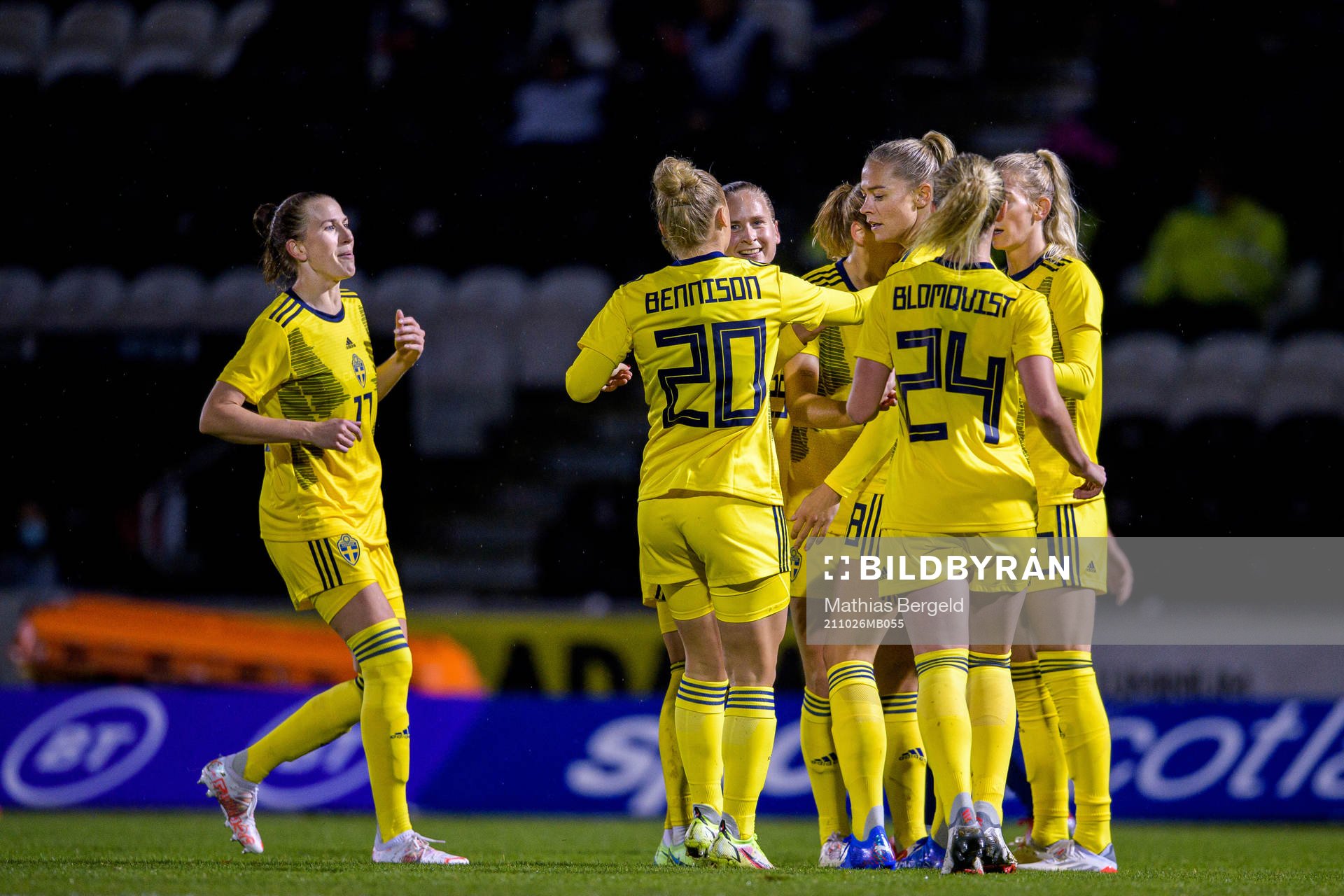 Fridolina Rolfö of Sweden celebrates the 0-1 goal