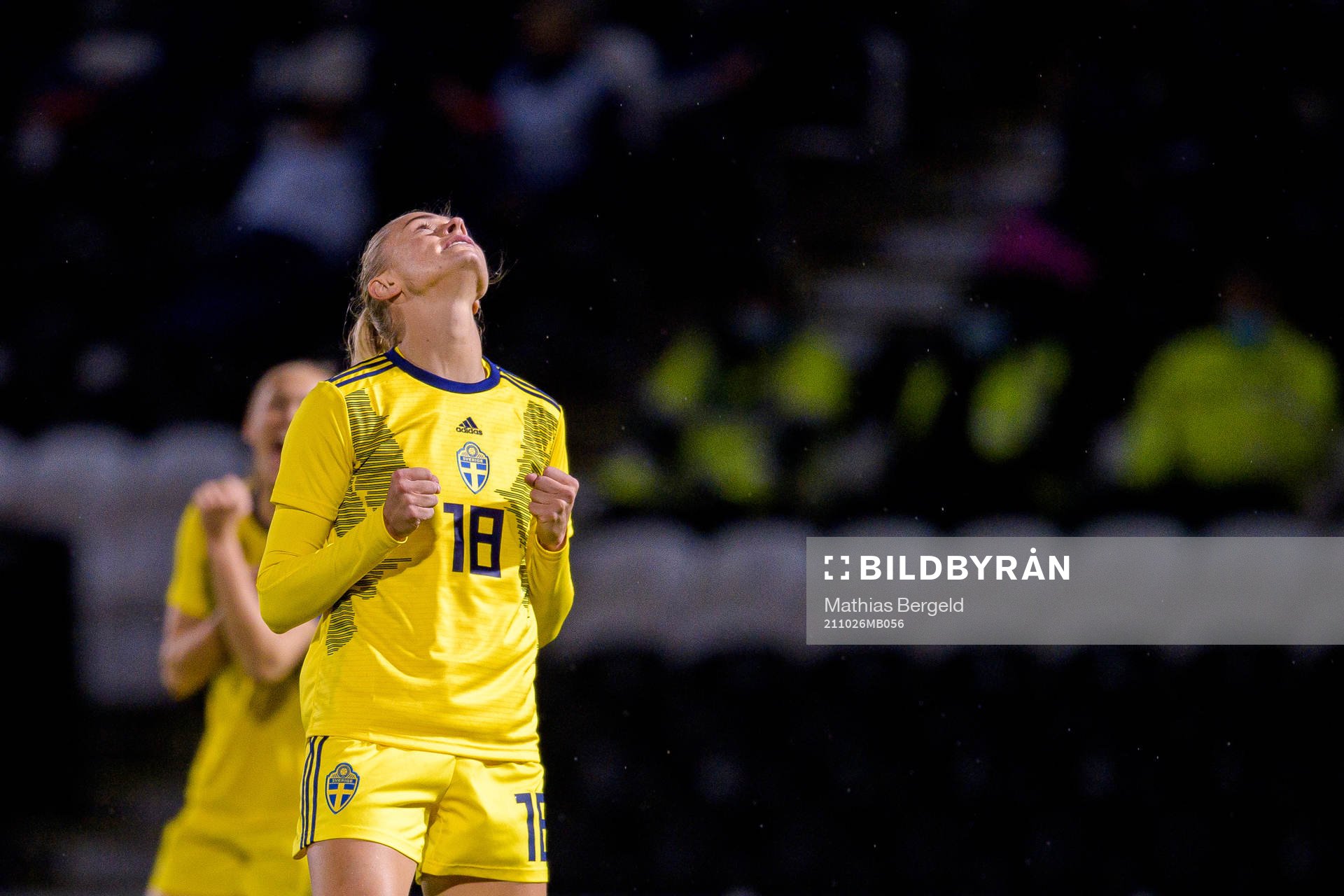 Fridolina Rolfö of Sweden celebrates the 0-1 goal