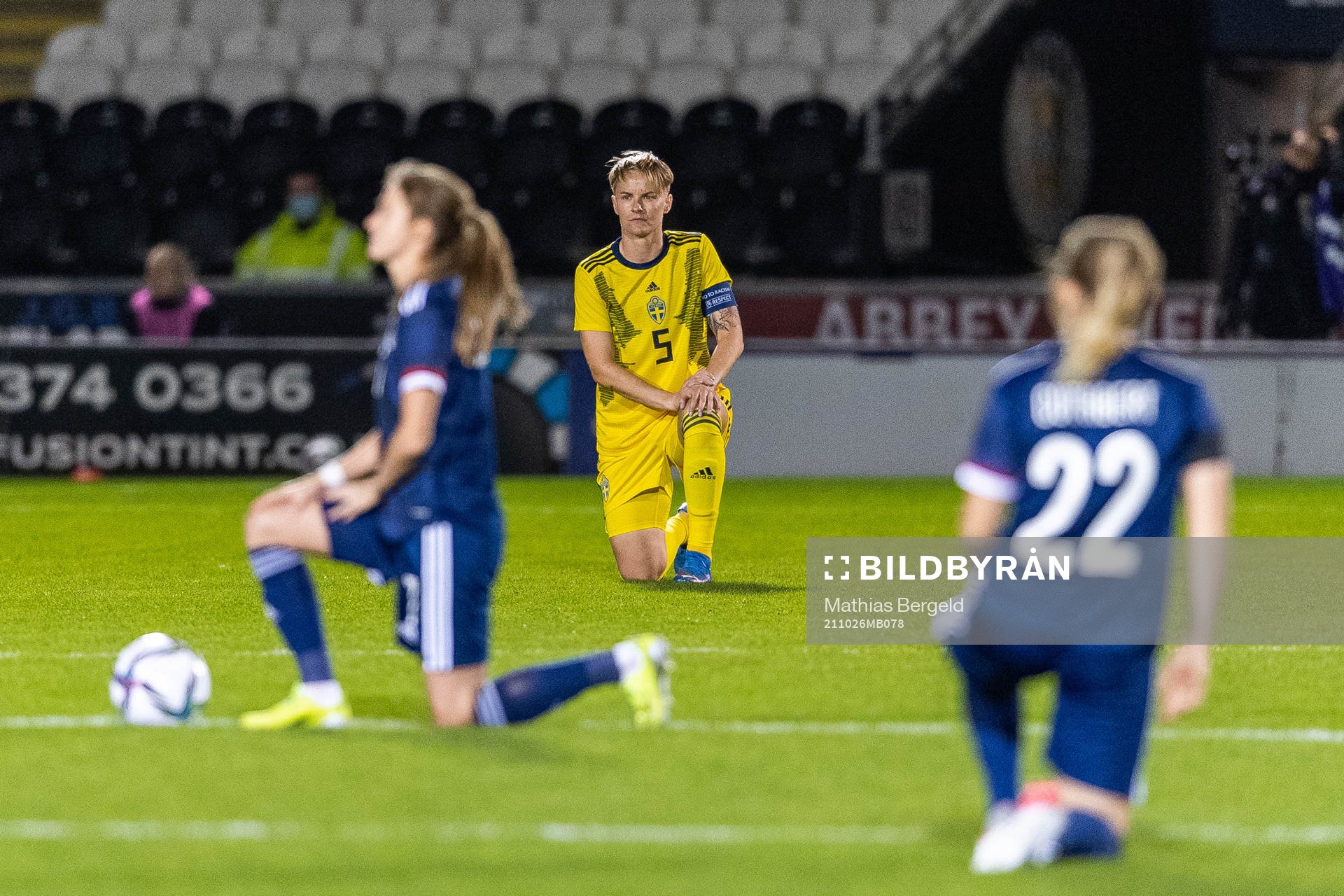 Nilla Fischer of Sweden kneels