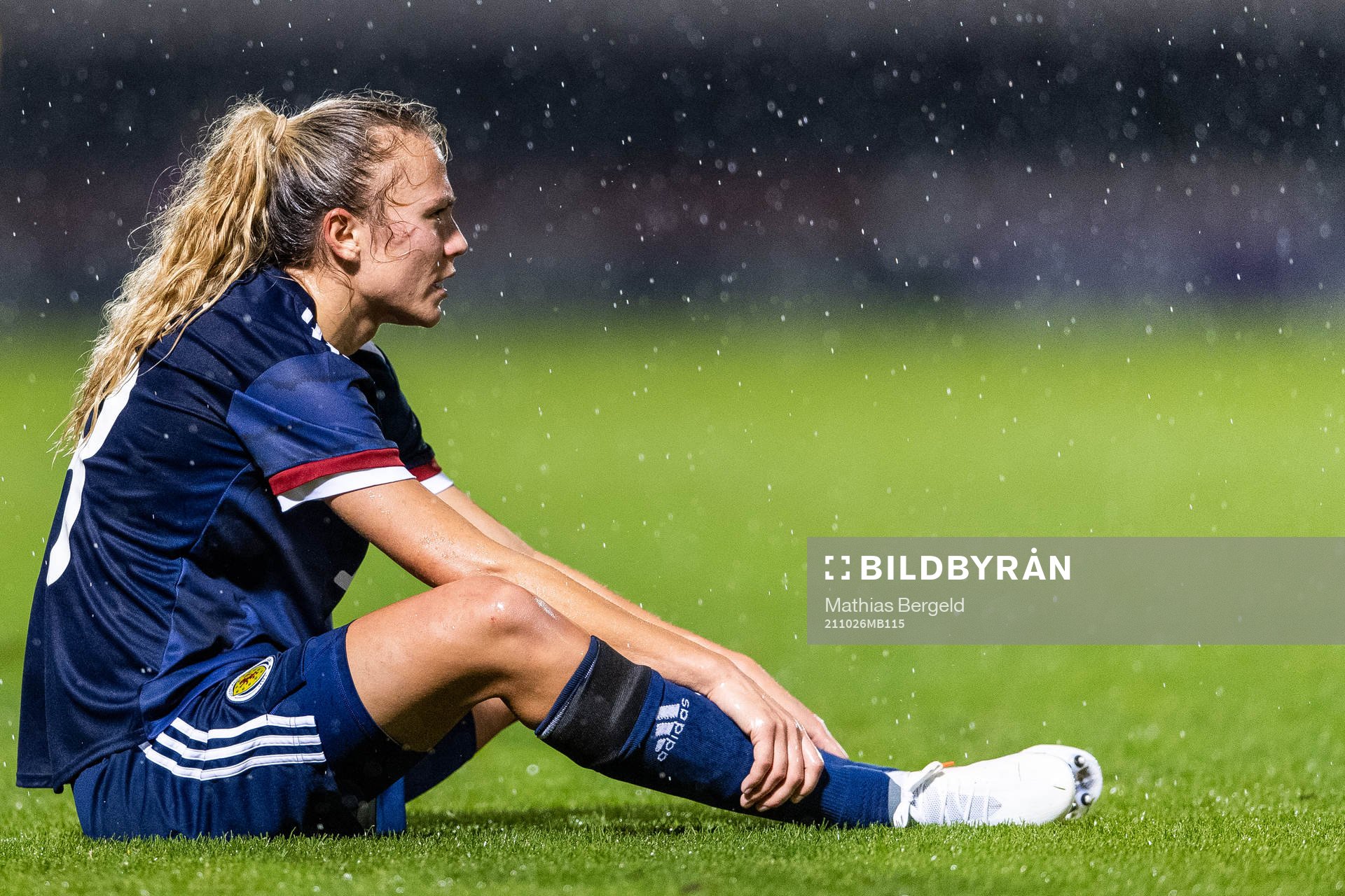 Claire Emslie of Scotland looks dejected