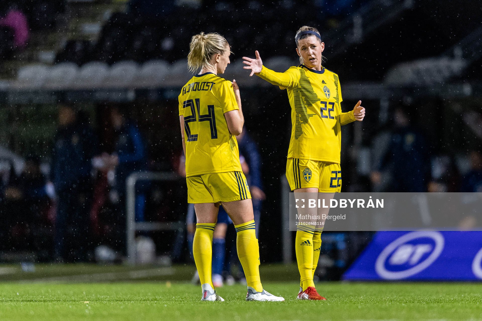 Rebecka Blomqvist and Olivia Schough of Sweden