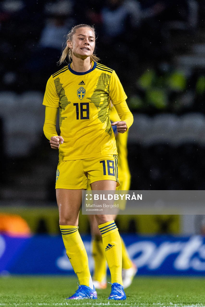 Fridolina Rolfö of Sweden celebrates scoring 0-1