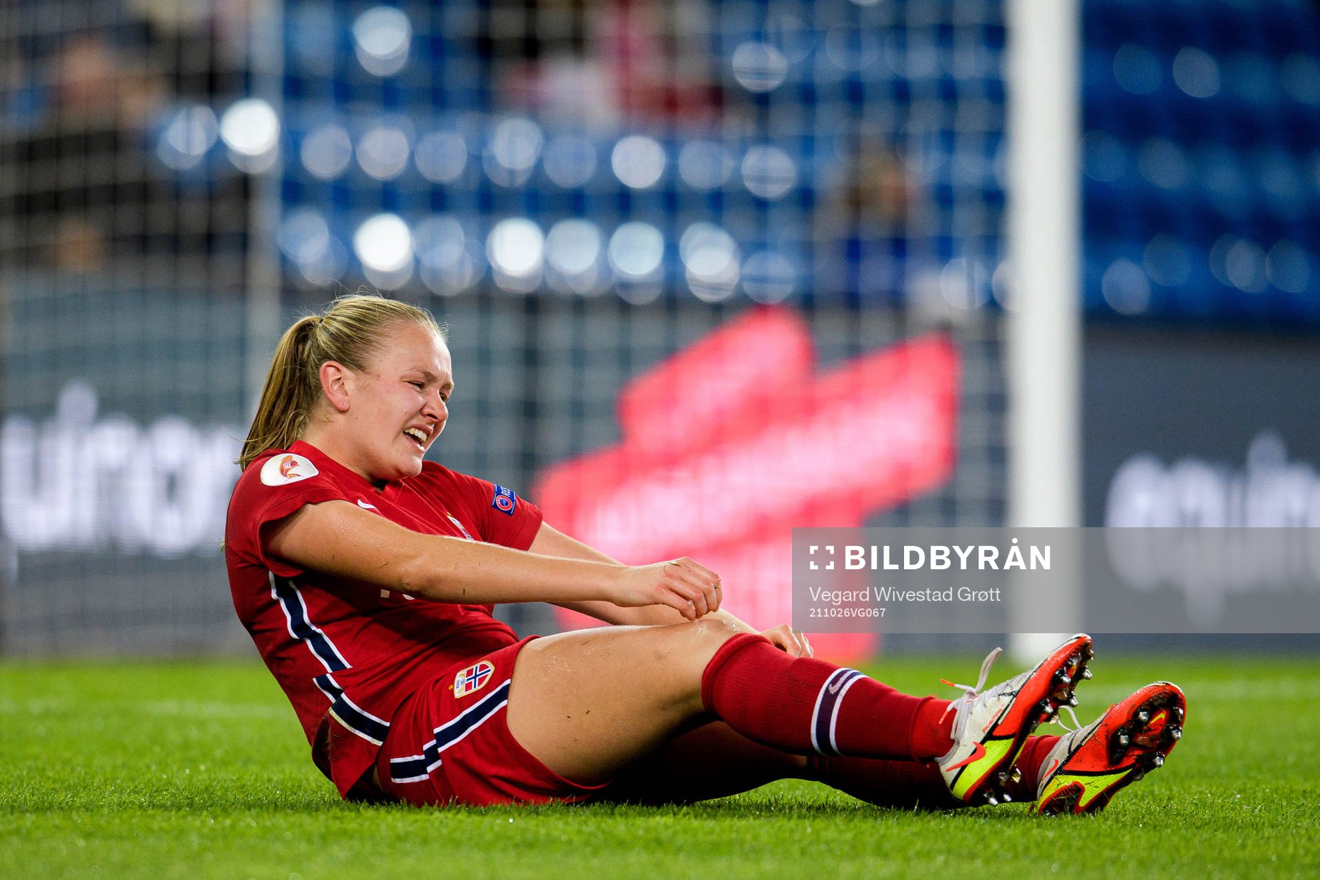 Frida Maanum of Norway in pain