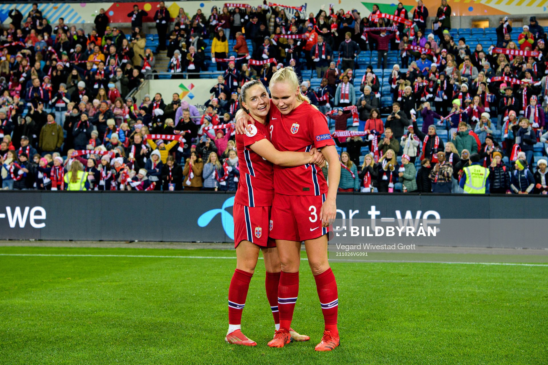 Vilde Bøe Risa and Maria Thorisdottir of Norway celebrate after the FIFA Women's World Cup Qualifier football match between Norway and Belgium on October 26, 2021 in Oslo.