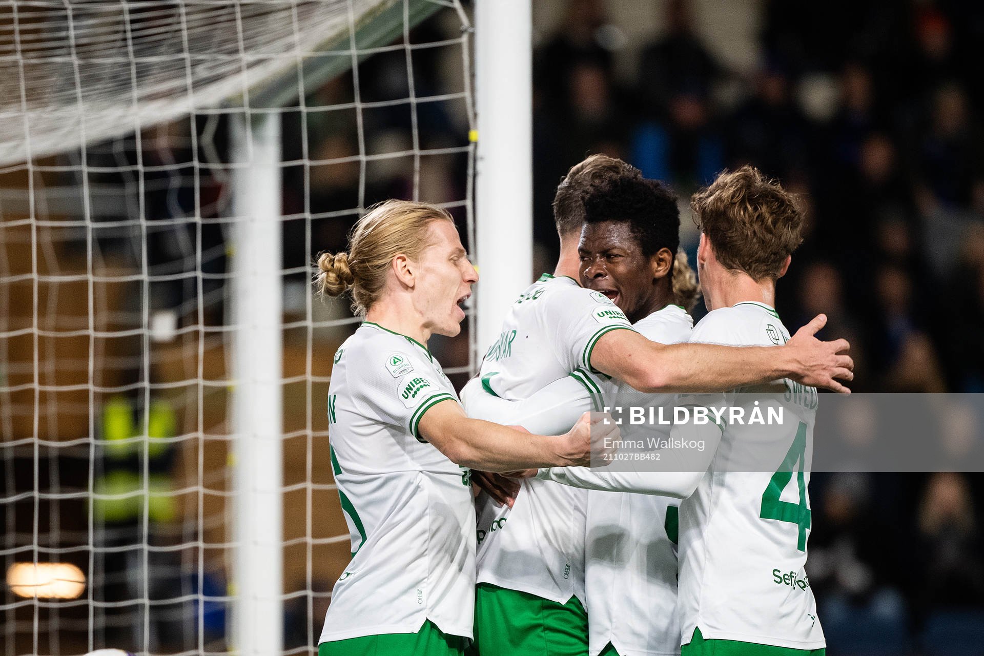 Hammarbys spelare jublar efter 0-1 av Richard Magyar under fotbollsmatchen i Allsvenskan mellan Sirius och Hammarby den 27 oktober 2021 i Uppsala.