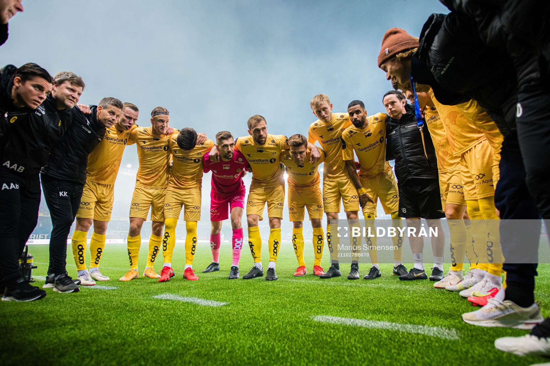 Hugo Vegard Vetlesen, Kjetil Knutsen, head coach of Bodø/Glimt,, Marius Lode, Erik Botheim, Sondre Brunstad Fet, goalkeeper Nikita Haikin, Brede Mathias Moe, Fredrik André Bjørkan, Elias Kristoffersen Hagen, Amahl William D'Vaz Pellegrino and Ulrik Saltnes of Bodø/Glimt ahead of during the Eliteserien match between Molde and Bodø/Glimt on October 27, 2021 in Molde.