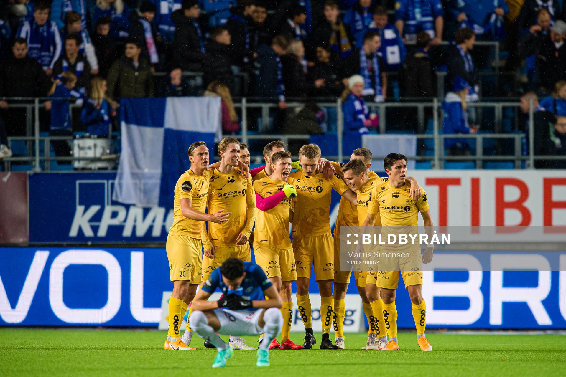 Erik Botheim, Ola Selvaag Solbakken, Alfons Sampsted, Elias Kristoffersen Hagen, Morten Ågnes Konradsen and Hugo Vegard Vetlesen of Bodø/Glimt celebrates after the Eliteserien match between Molde and Bodø/Glimt on October 27, 2021 in Molde.