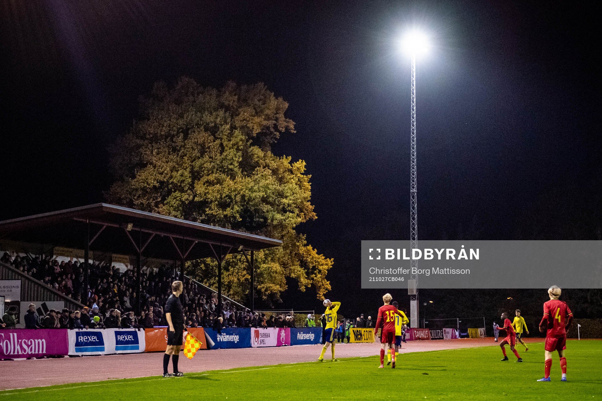 Interiör vy över ett fullsatt Hörby IP