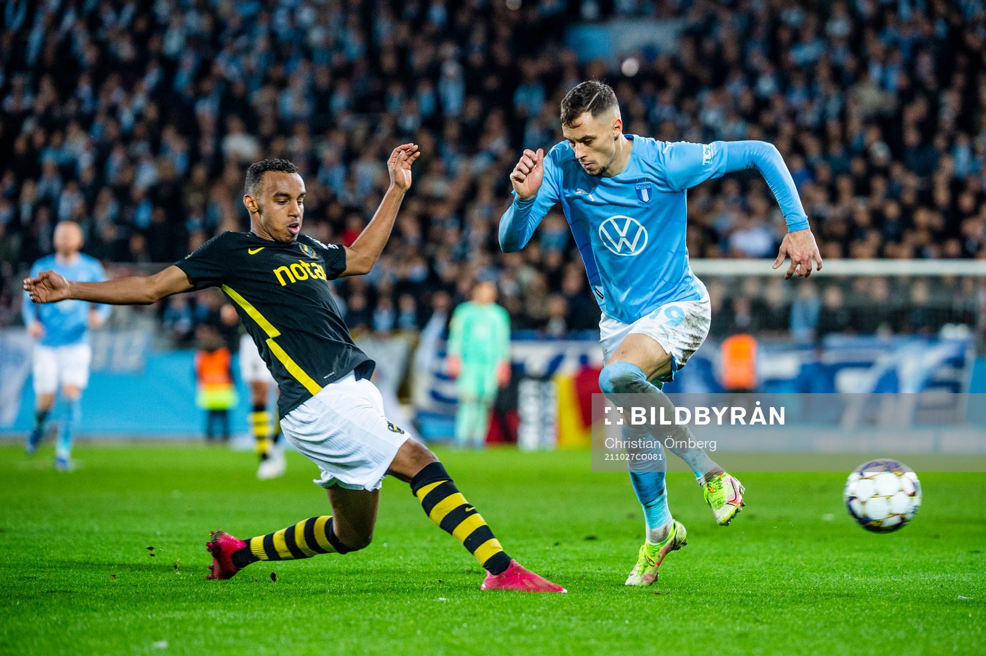 s Bilal Hussein mot Malmö FFs Veljko Birmancevic