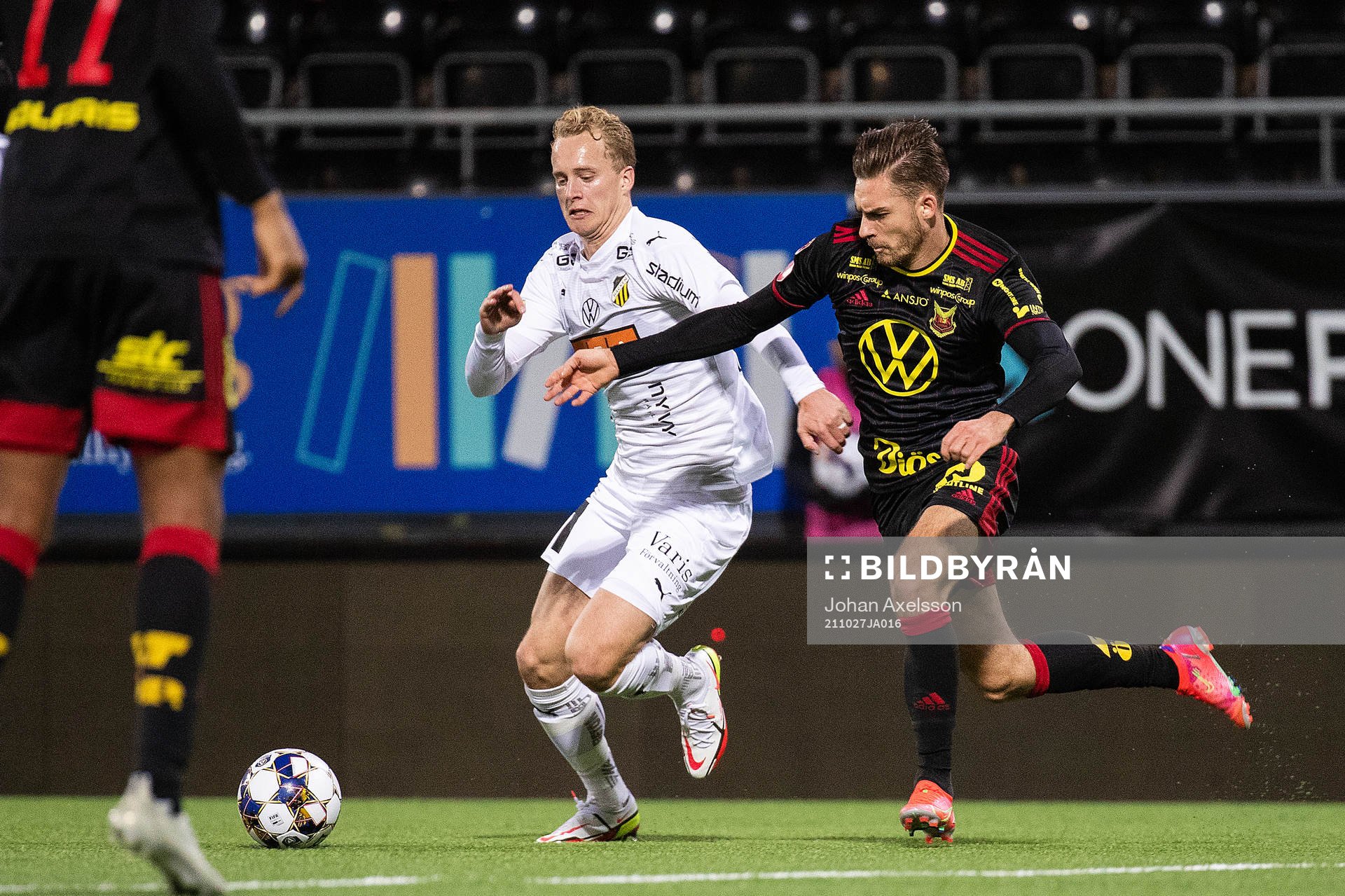 Häckens Gustav Berggren och Östersunds Felix Hörberg