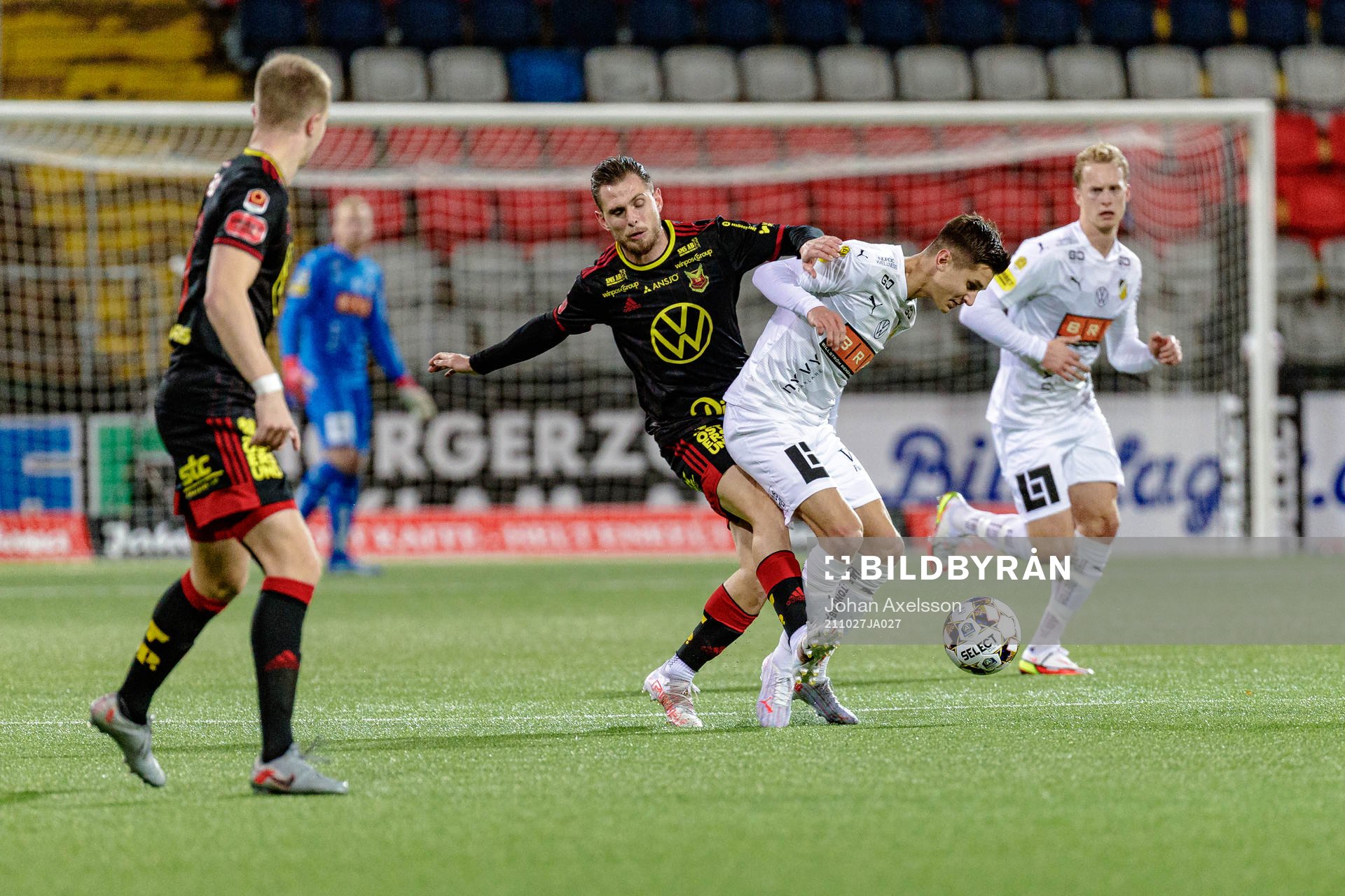 Östersunds Charlie Colkett Häckens Leo Bengtsson