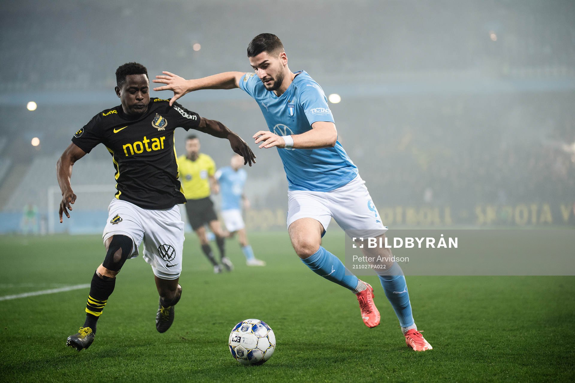 s Erick Otieno och Malmö FFs Antonio Colak