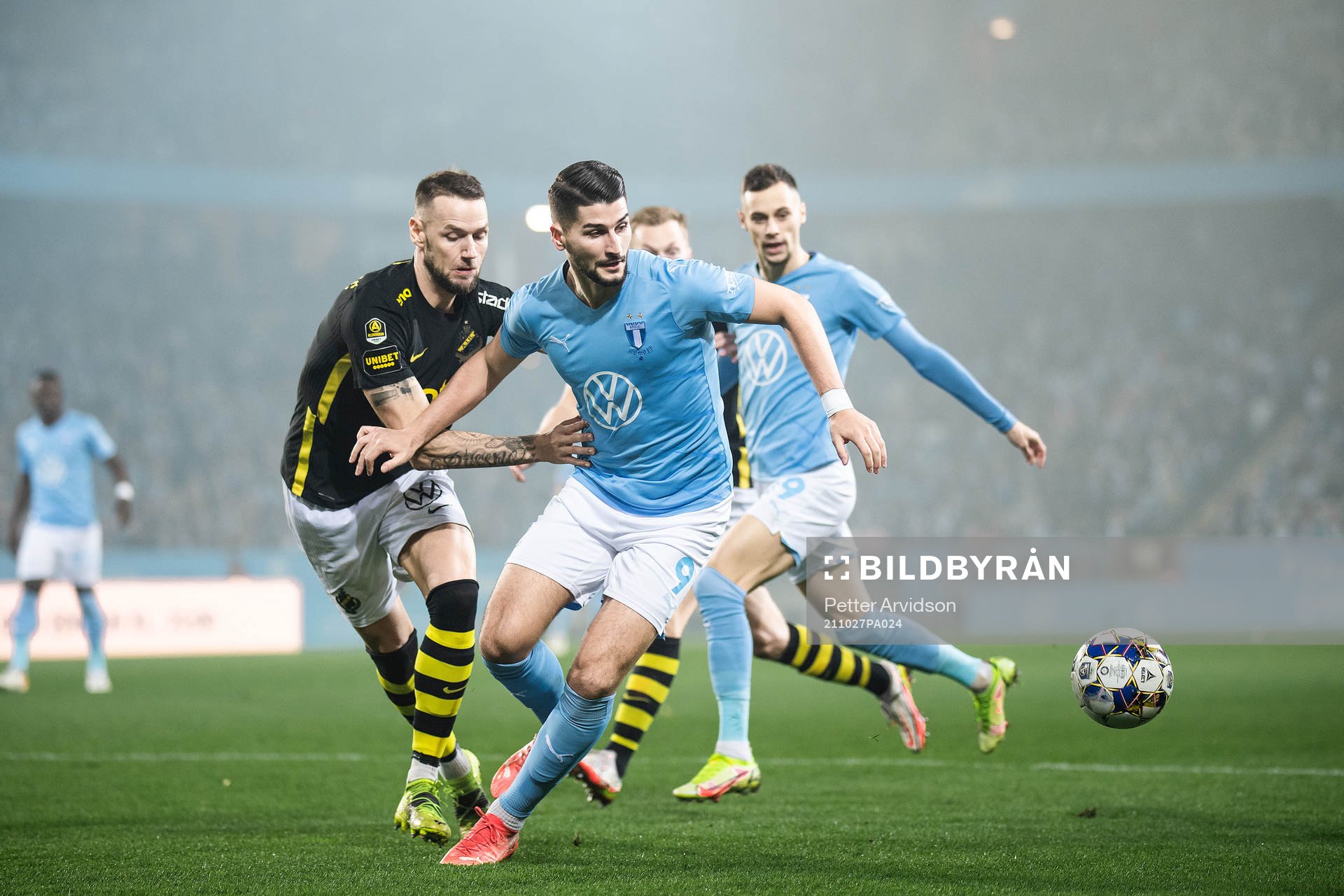 s Alexander Milosevic och Malmö FFs Antonio Colak
