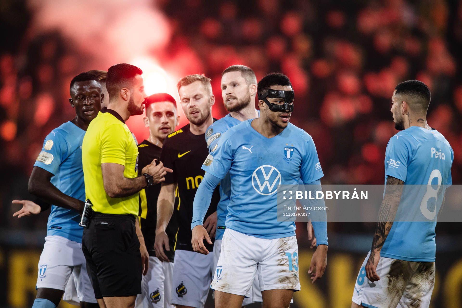 s Sebastian Larsson samt Lasse Nielsen och Martin Olsson i