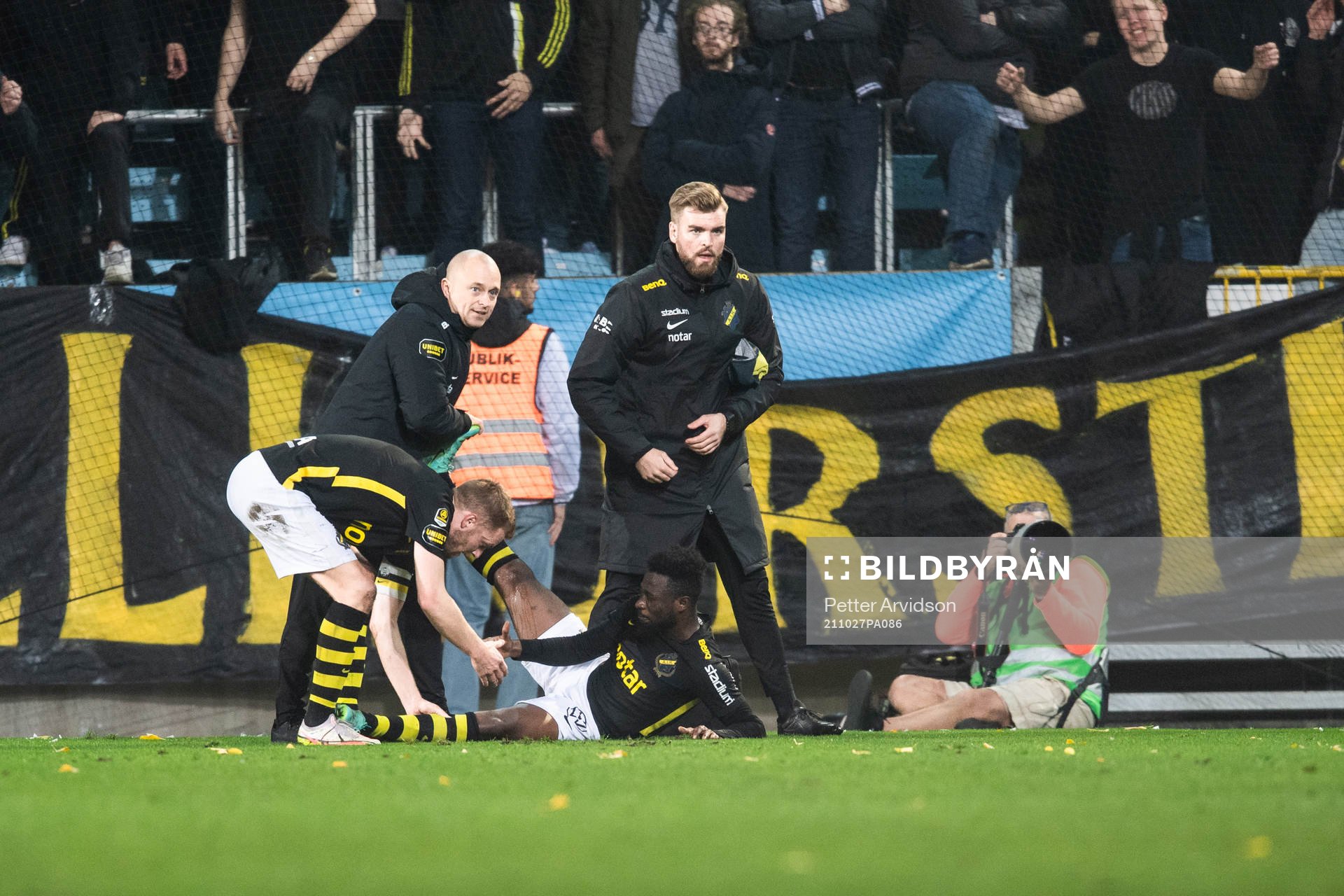 s Ebenezer Ofori  får vård