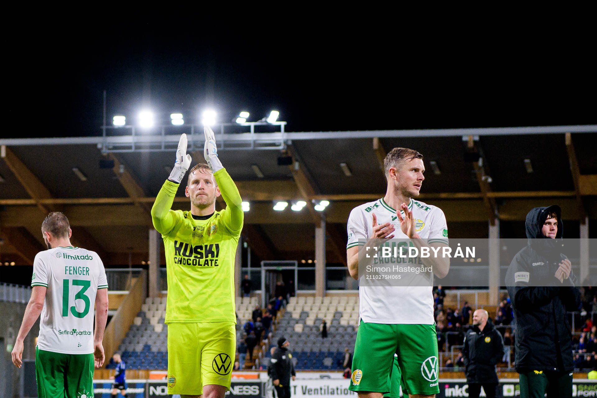 Hammarbys målvakt David Ousted och Richard Magyar jublar