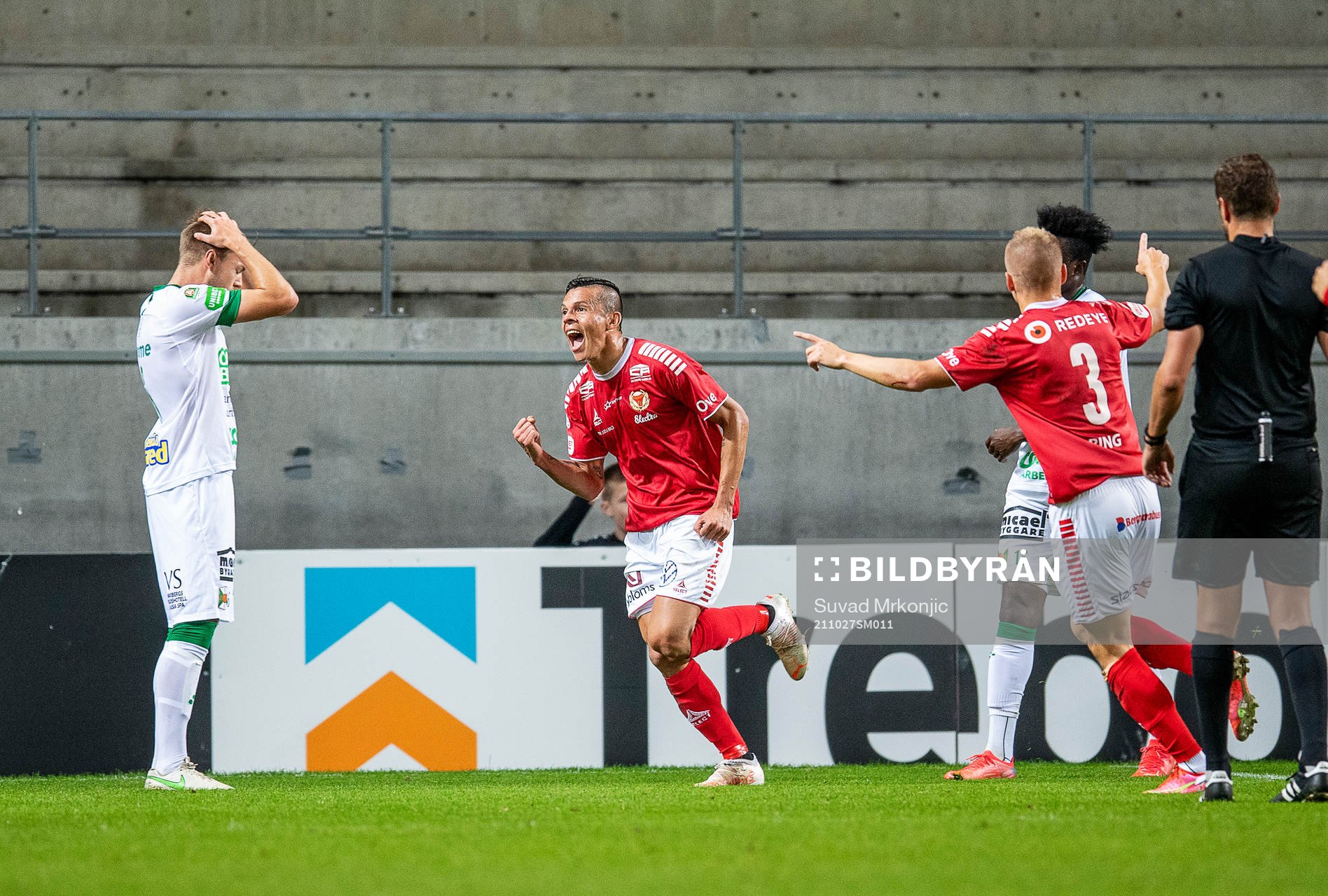 Kalmars Romario Pereira Sipiao jublar