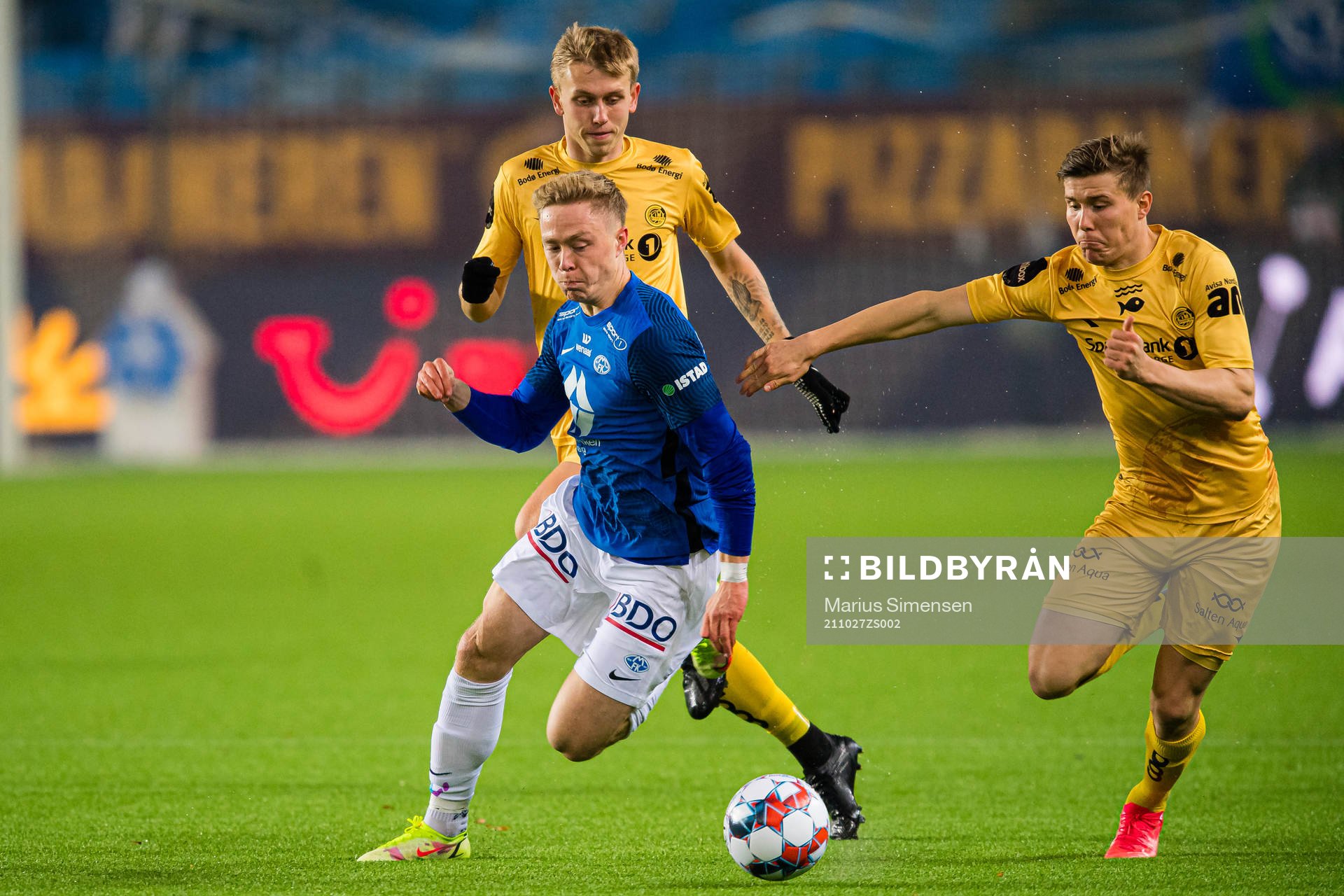 Ola Brynhildsen of Molde and Alfons Sampsted of Bodø/Glimt