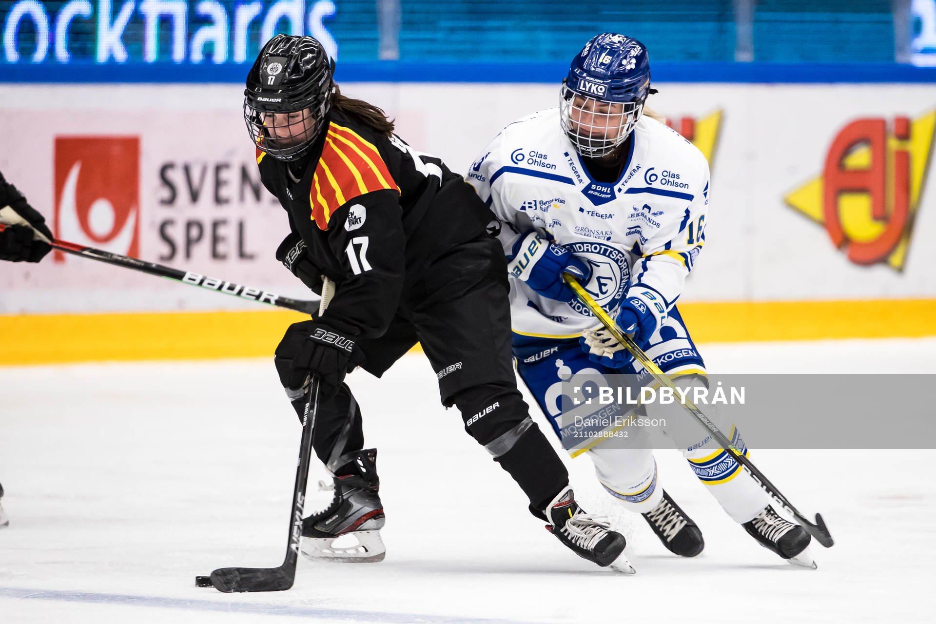 Brynäs Jaycee Gebhard och Leksands Jennifer Carlsson