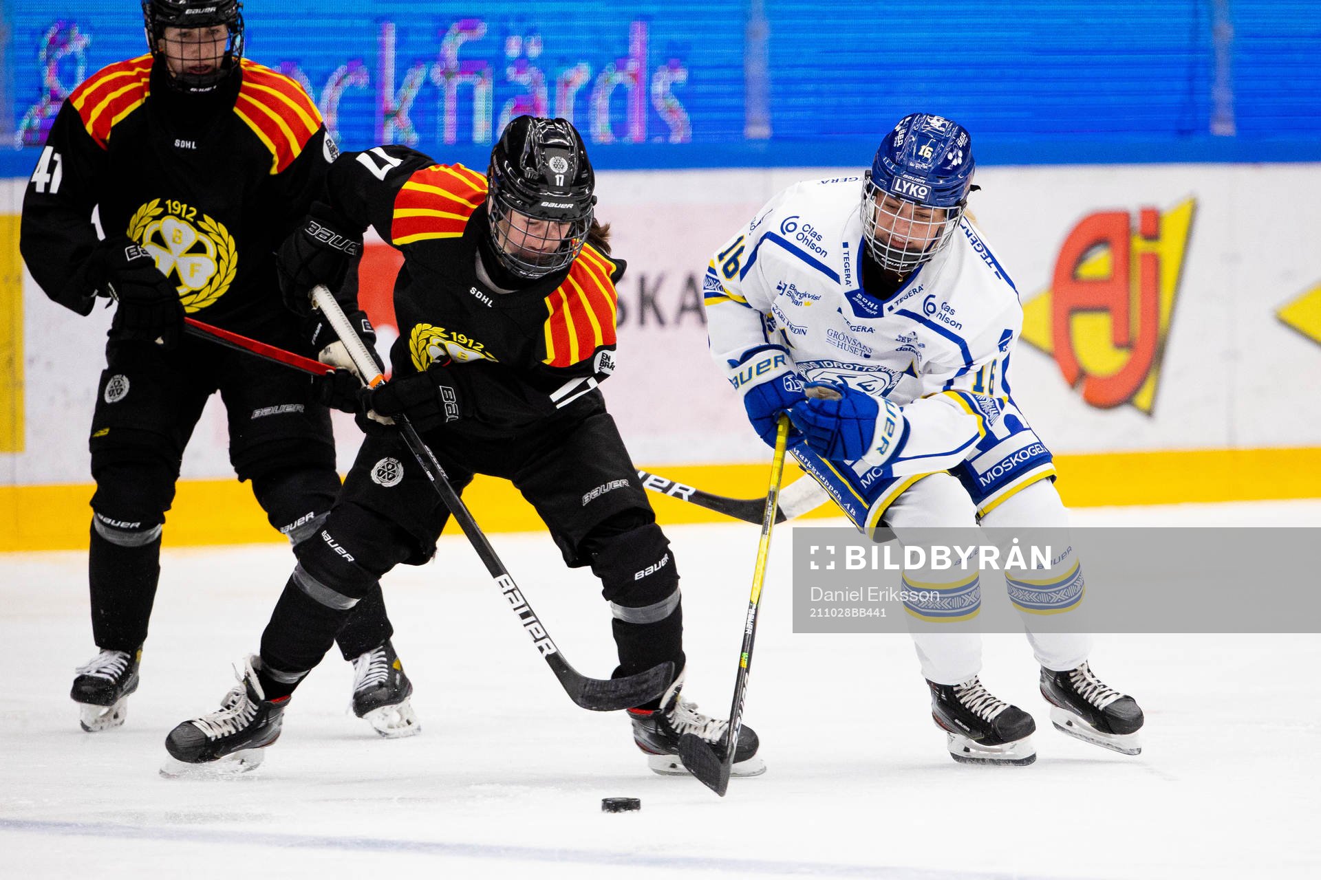 Brynäs  Jaycee Gebhard och Leksands Jennifer Carlsson