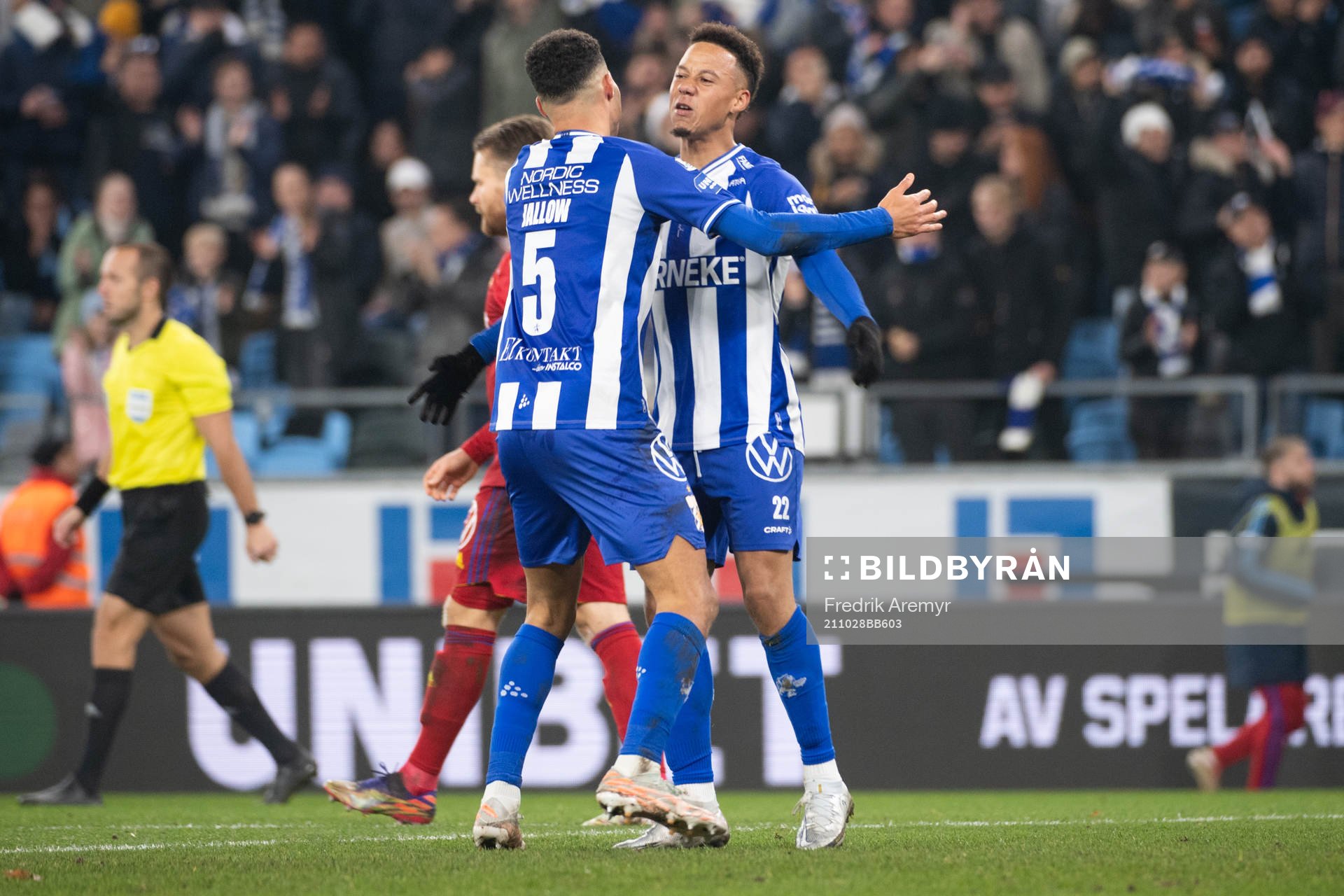 IFK Göteborgs Alexander Jallow och Tobias Sana jublar